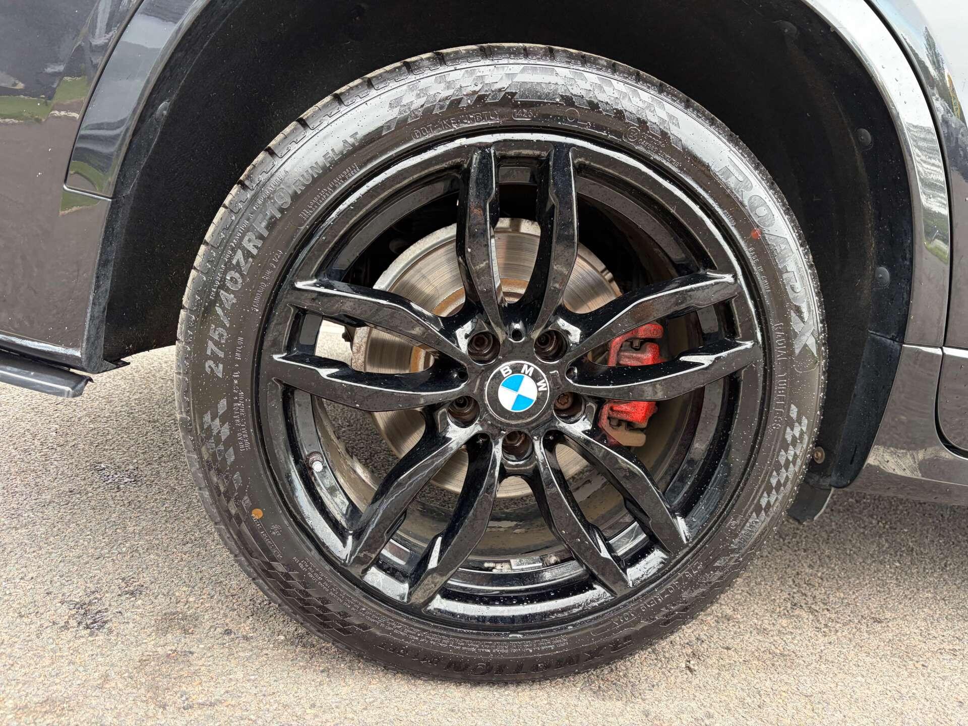 BMW X4 view 12