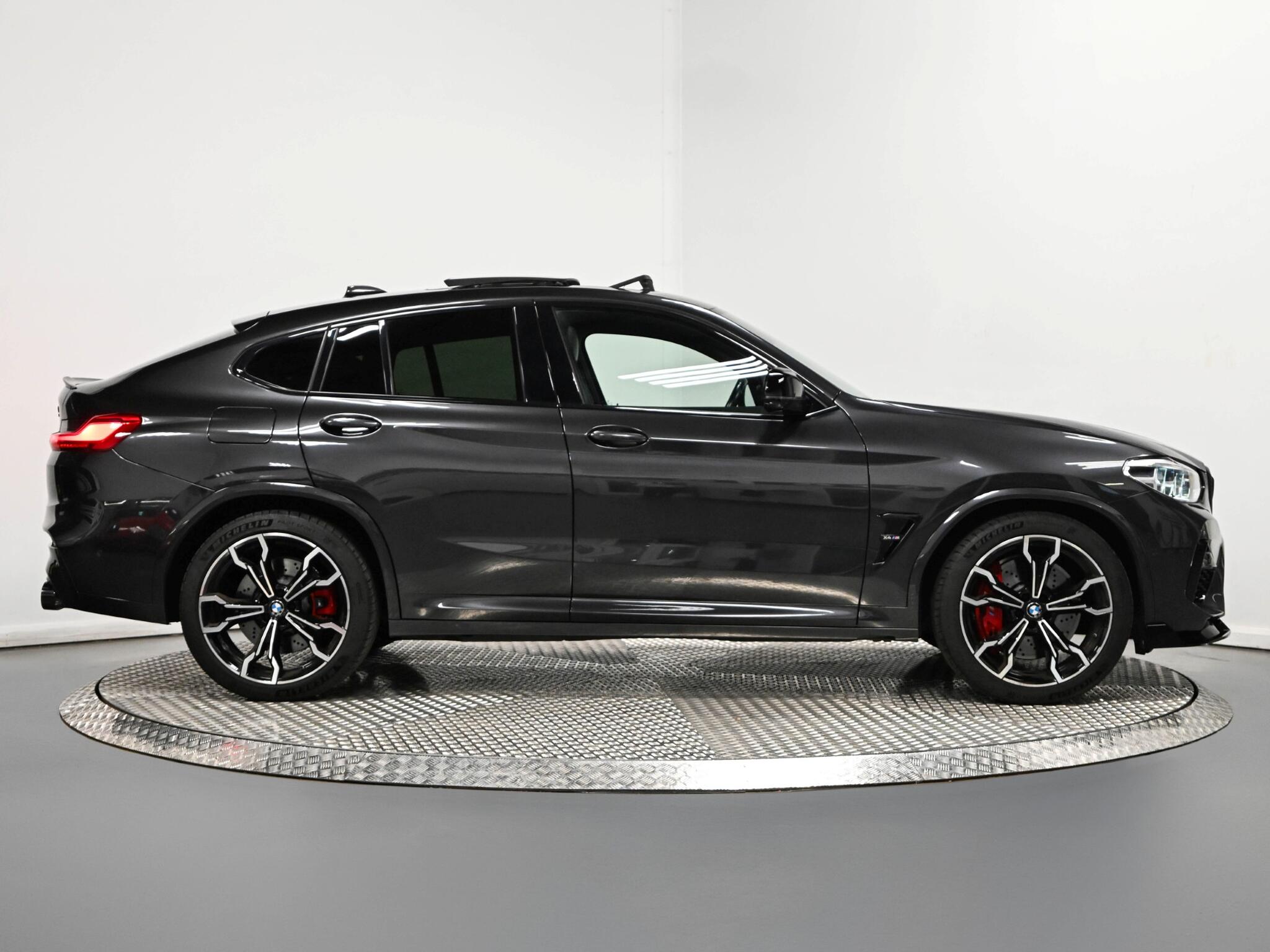 BMW X4 M view 49