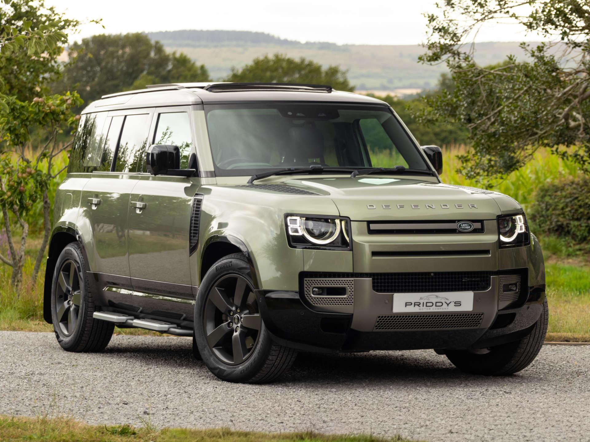 Land Rover Defender view 36