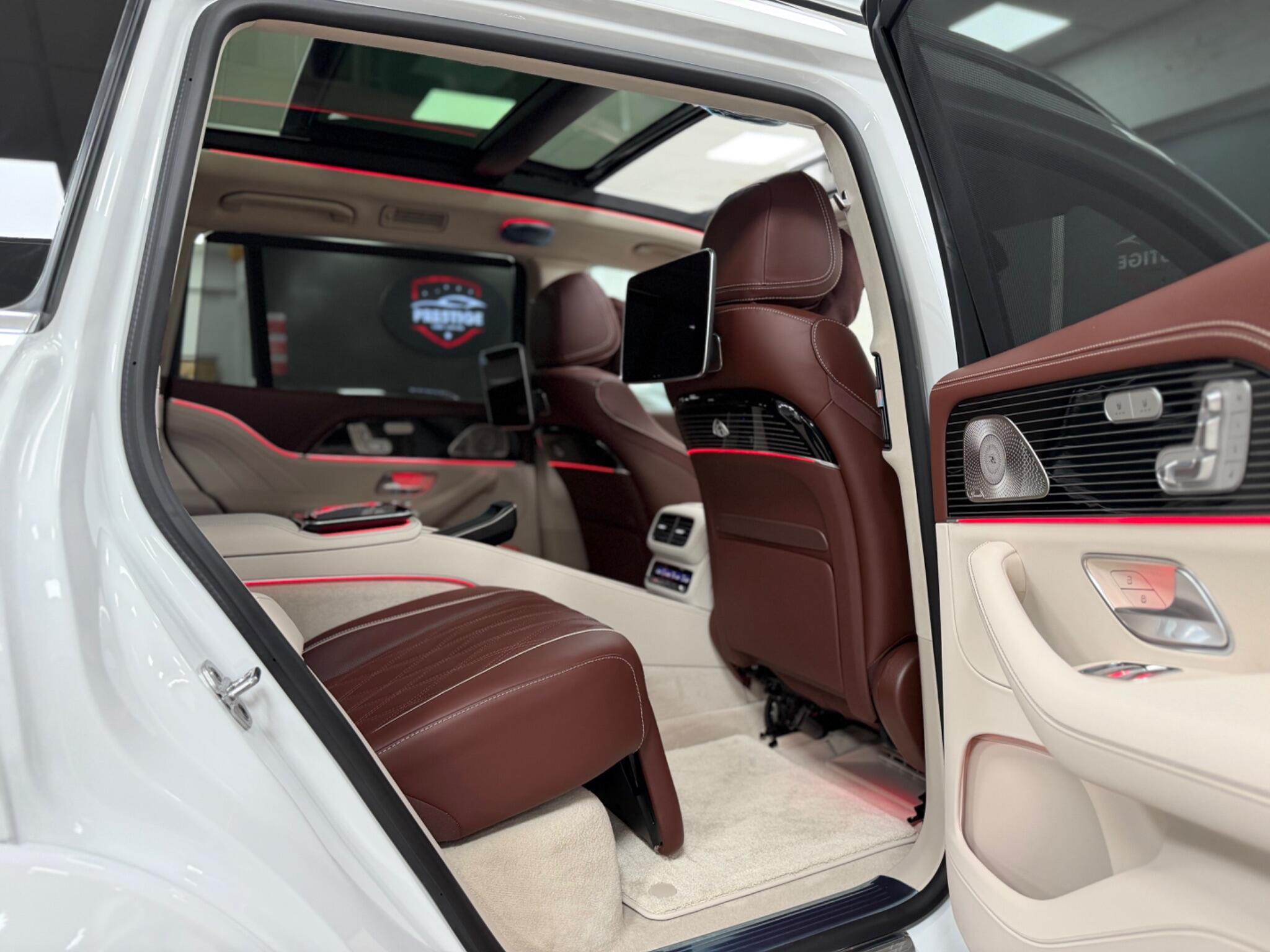 Mercedes-Benz GLS view 12