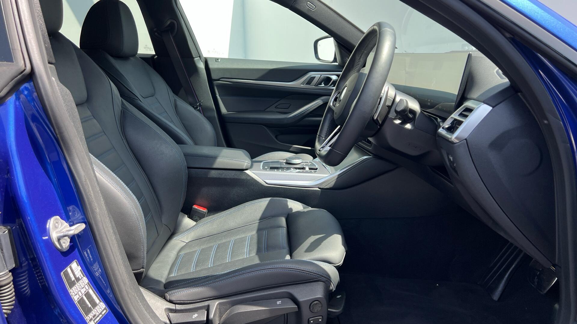BMW 4 Series view 11