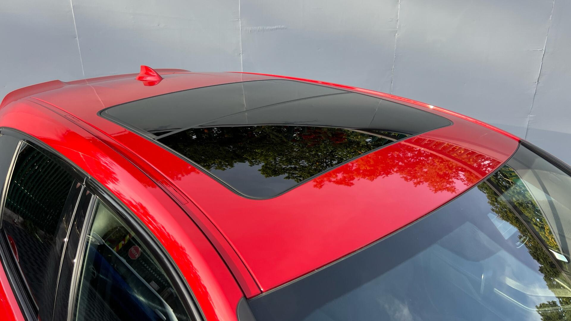BMW 1 Series view 21