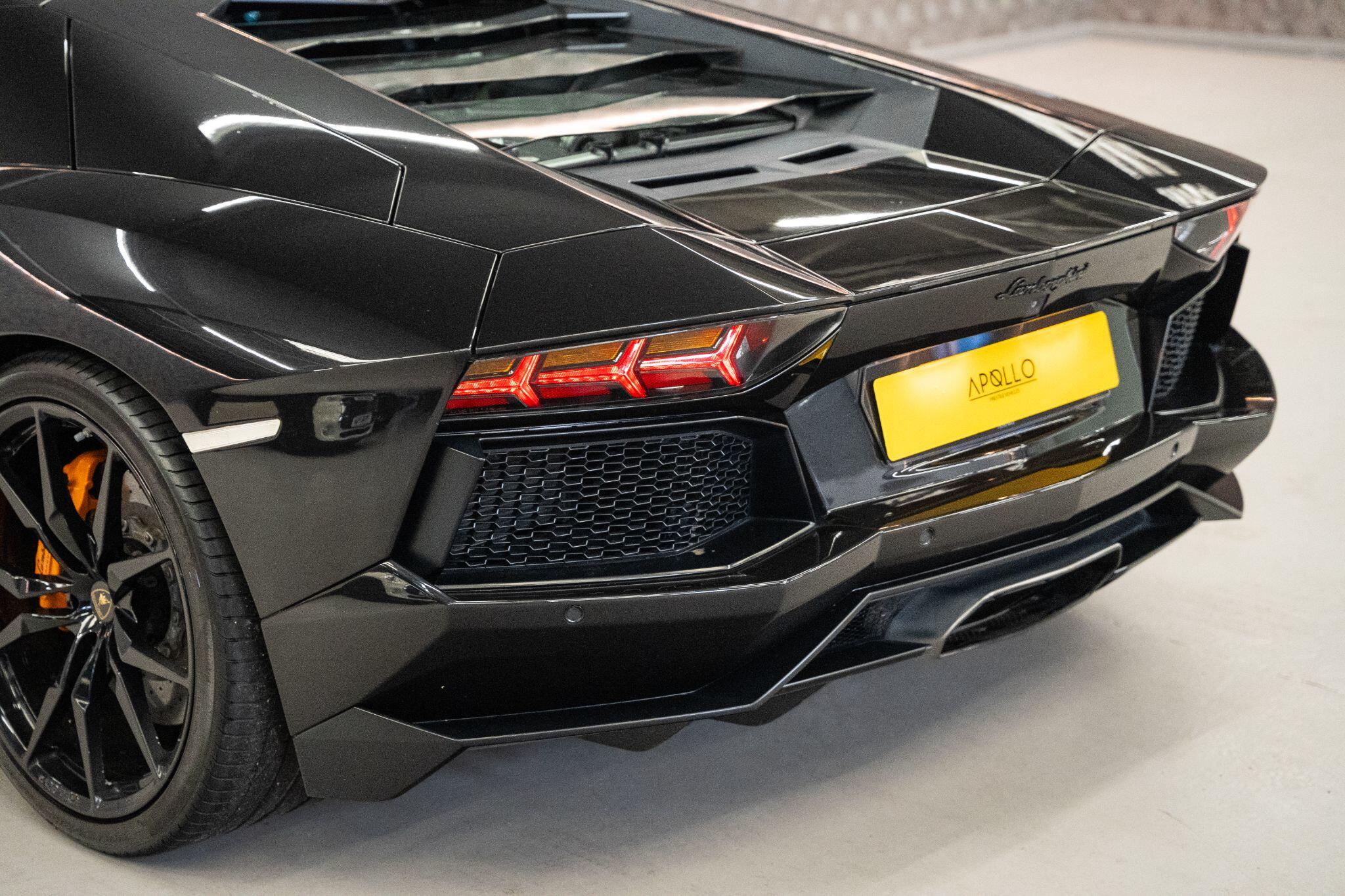 Lamborghini Aventador view 46