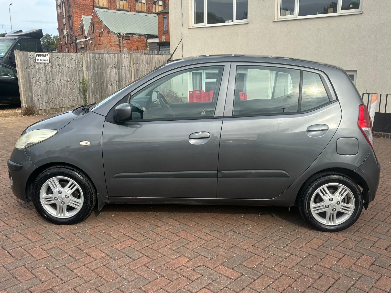 Hyundai i10 view 11