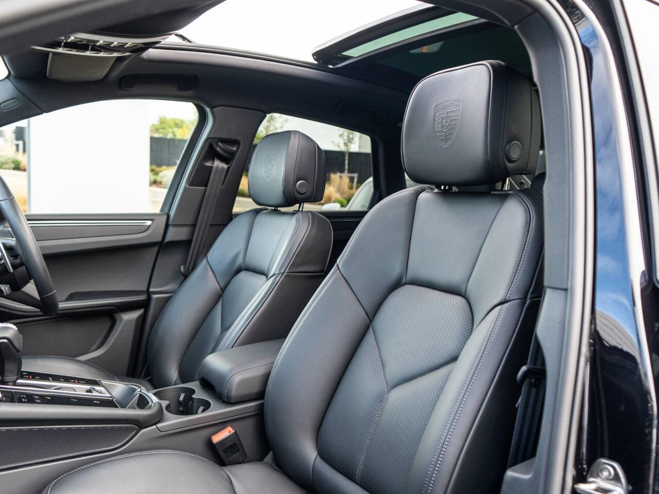 Porsche Macan view 31