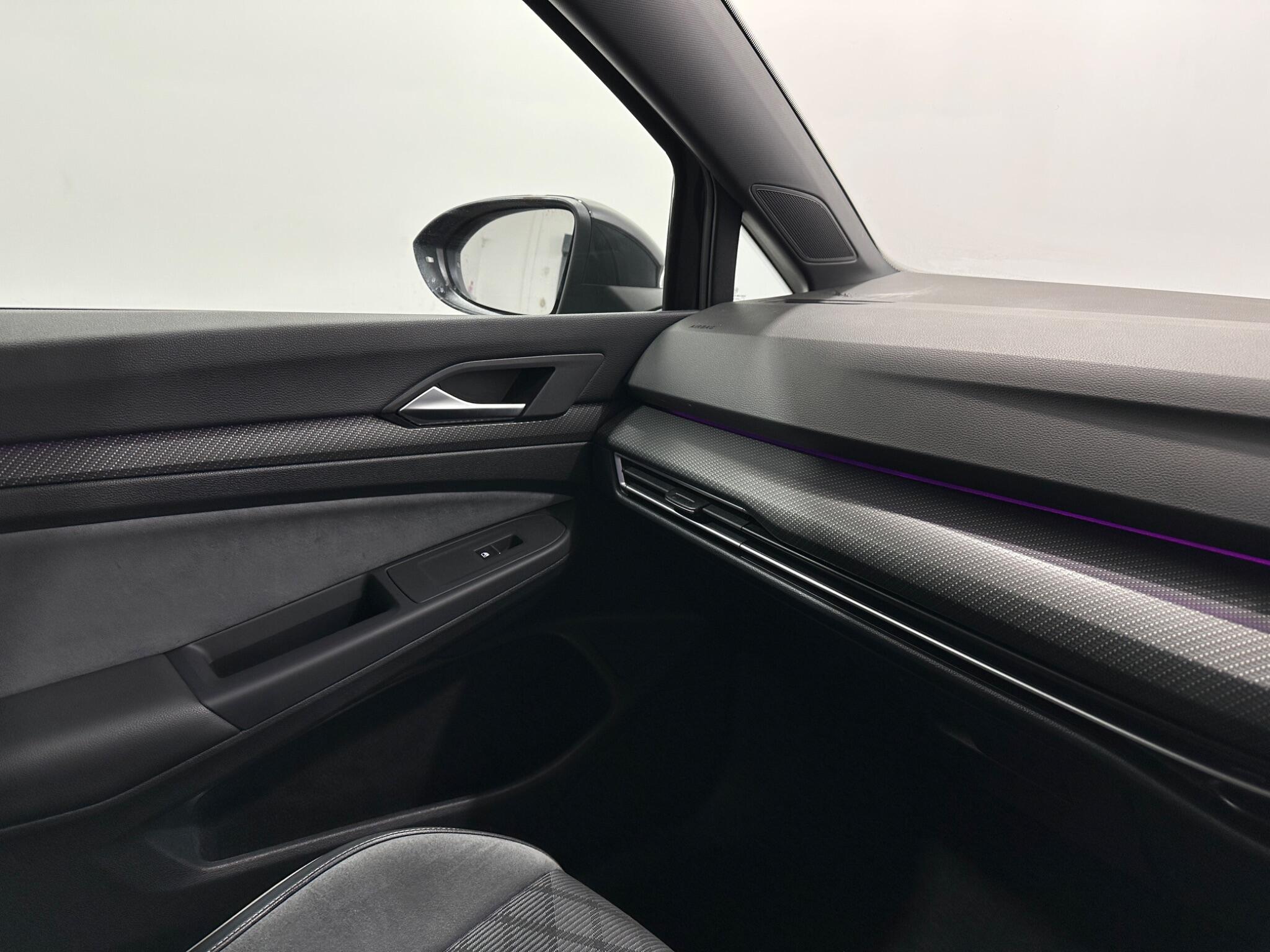 Volkswagen Golf view 25
