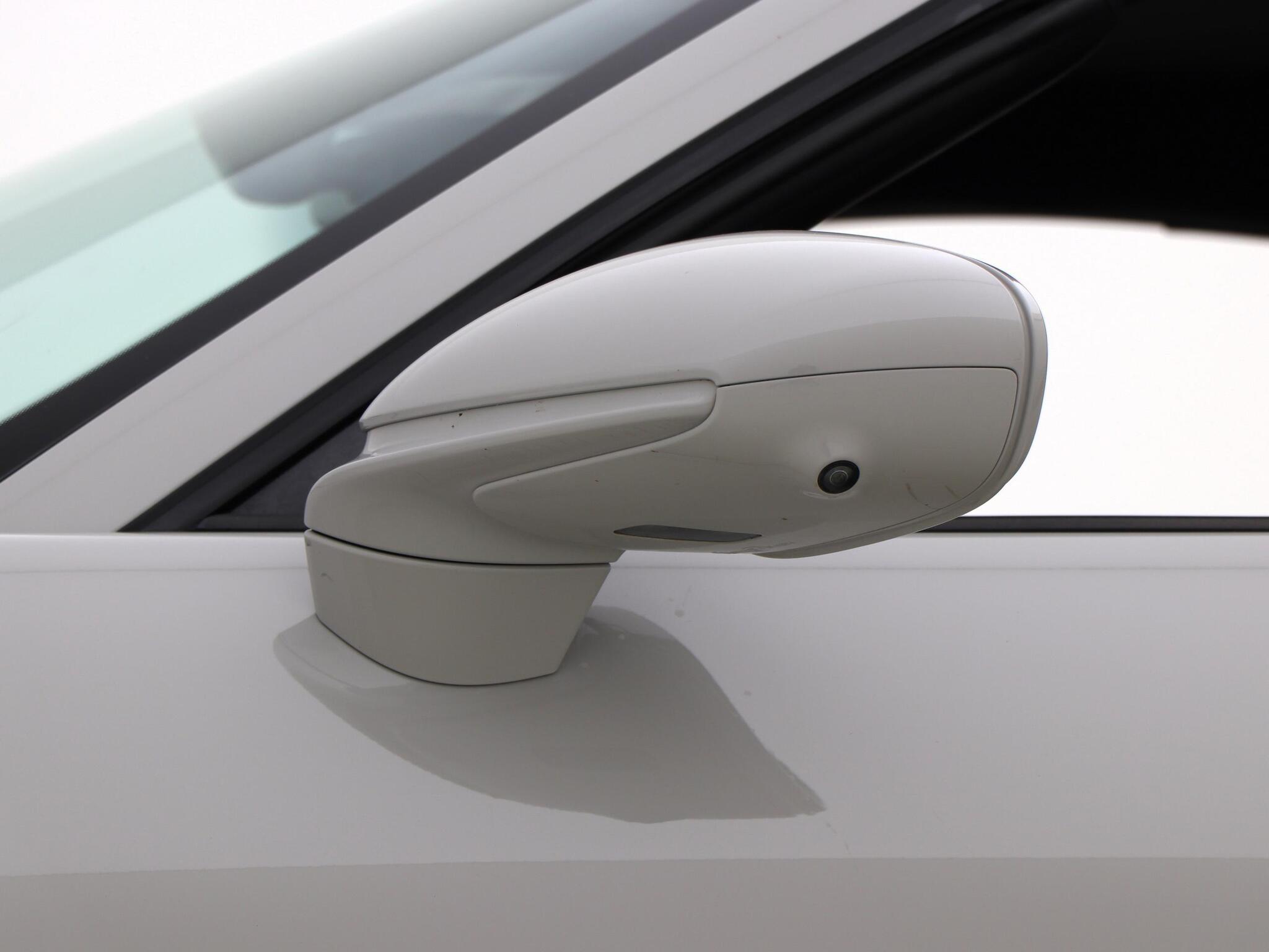 Porsche 911 view 26