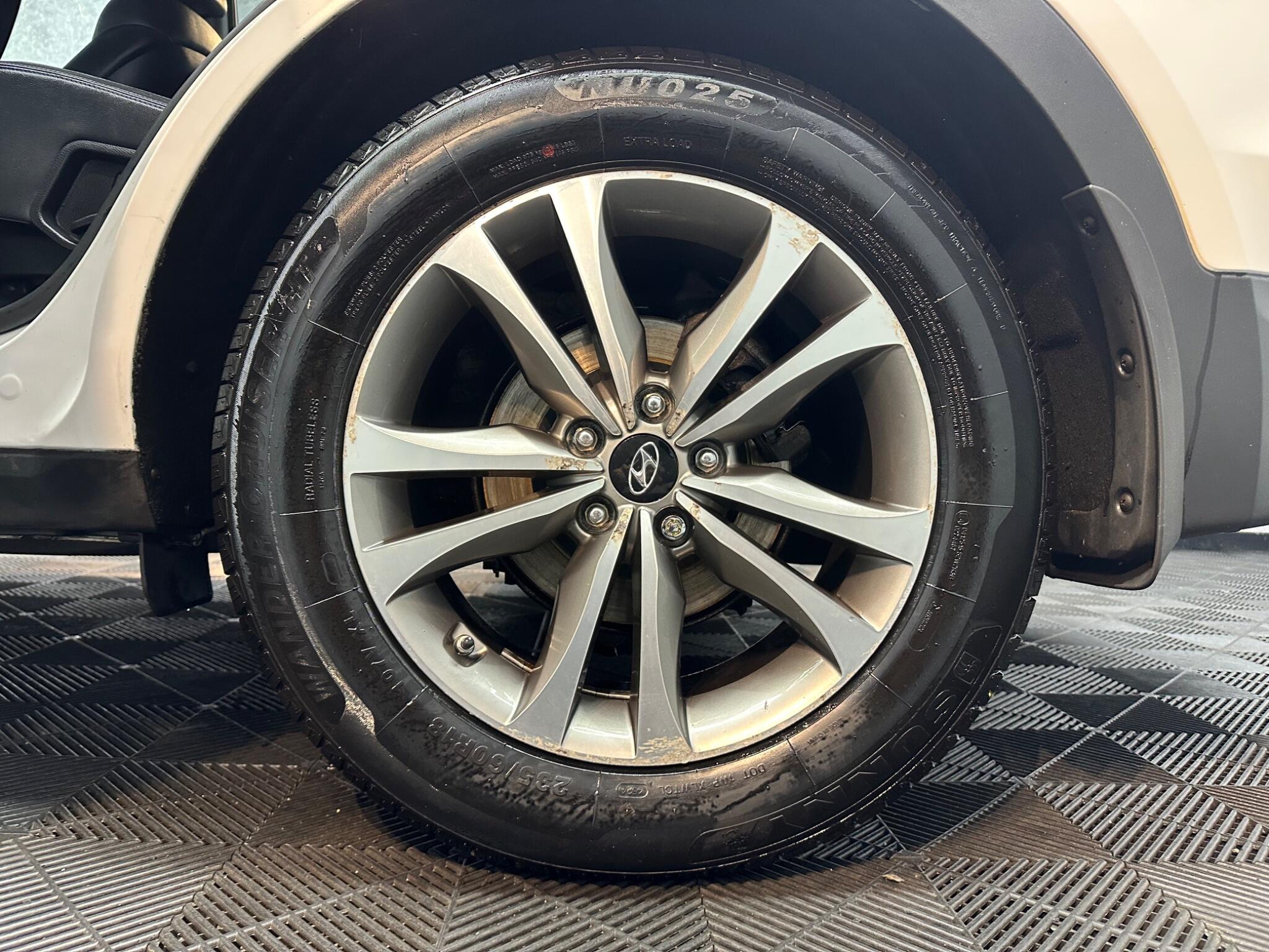 Hyundai Santa Fe view 21