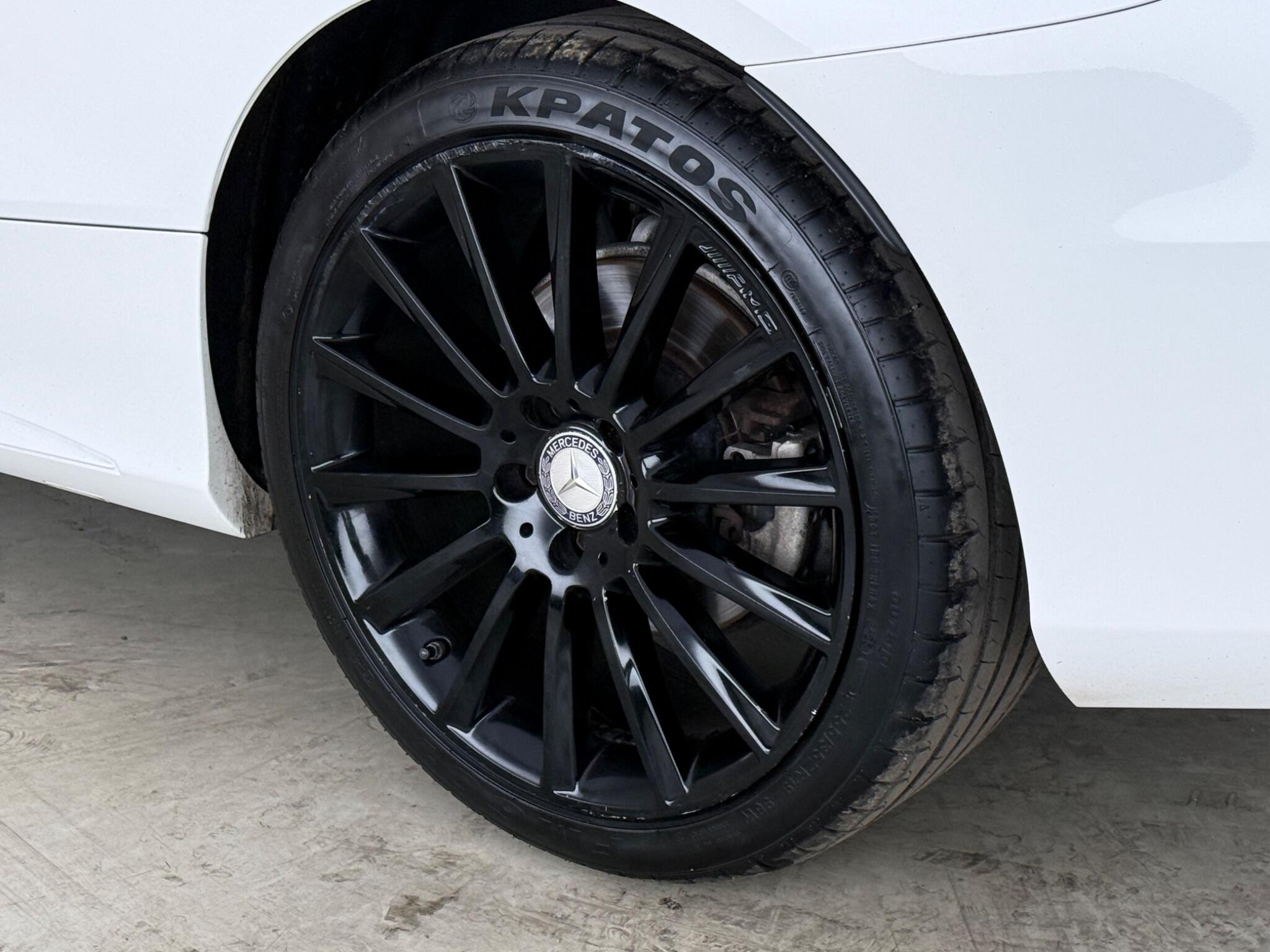 Mercedes-Benz C-Class view 10