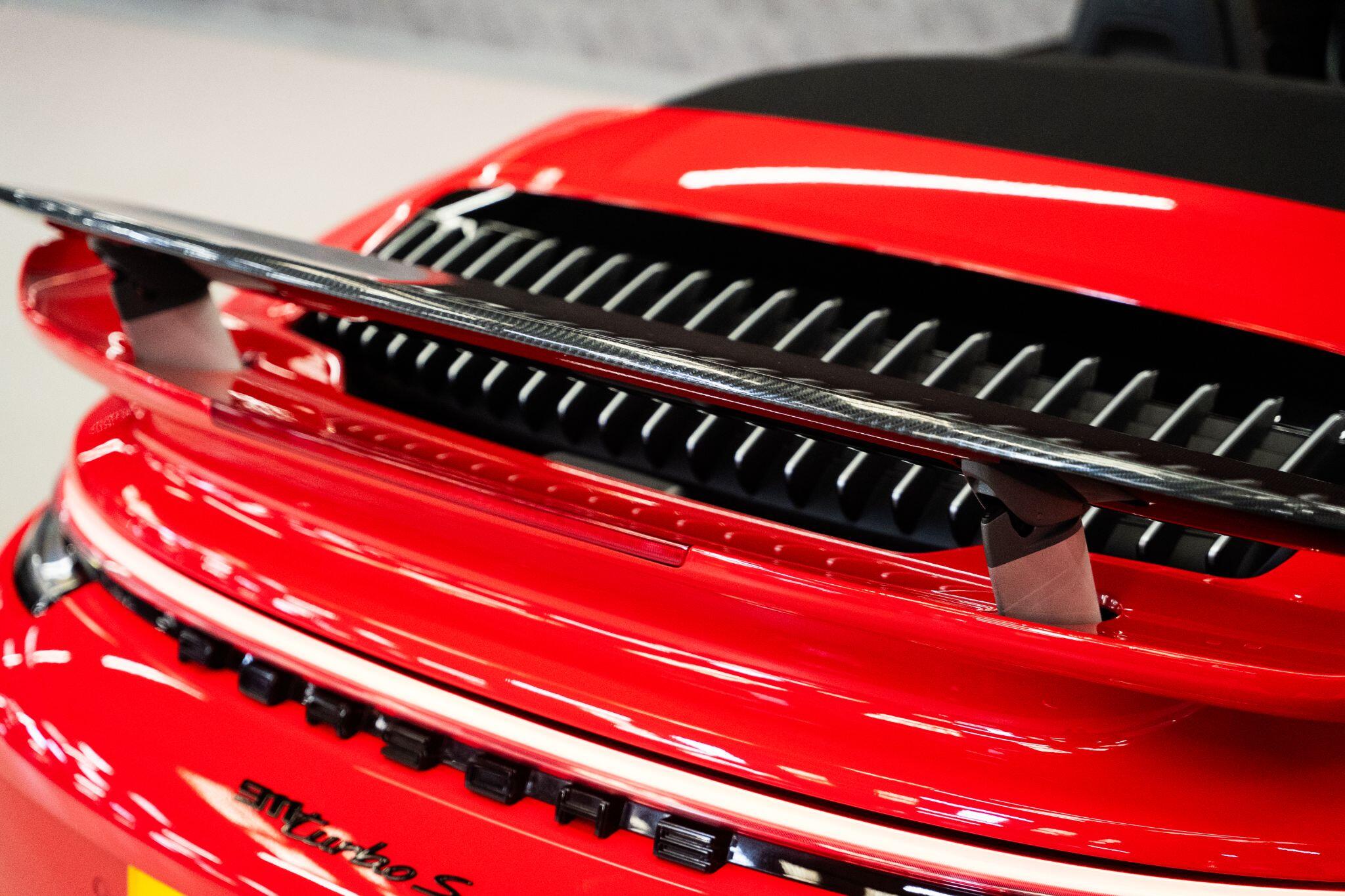 Porsche 911 view 61