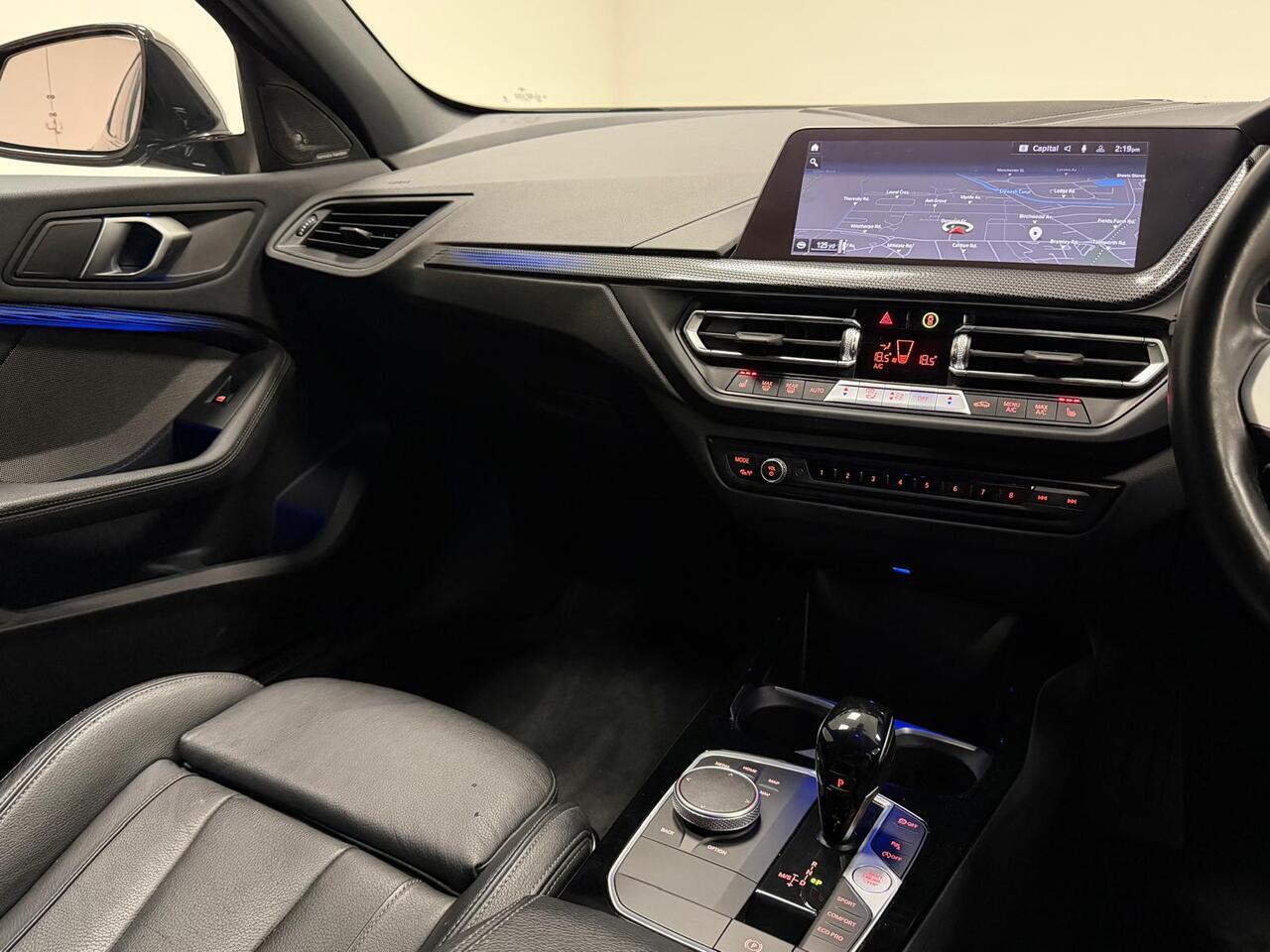 BMW 1 Series view 17