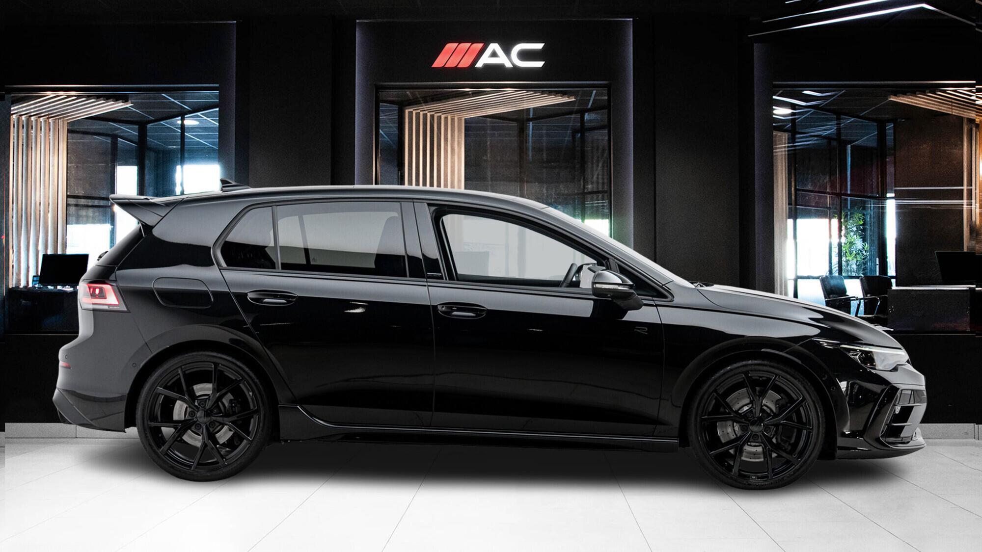 Volkswagen Golf view 3