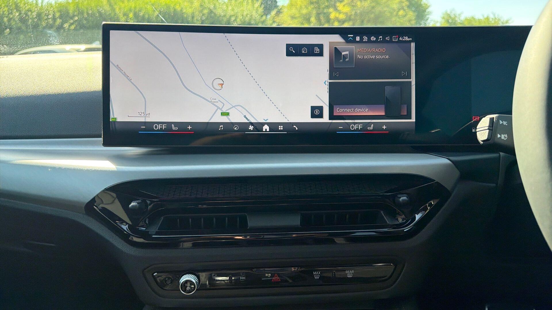 BMW 2 Series view 8