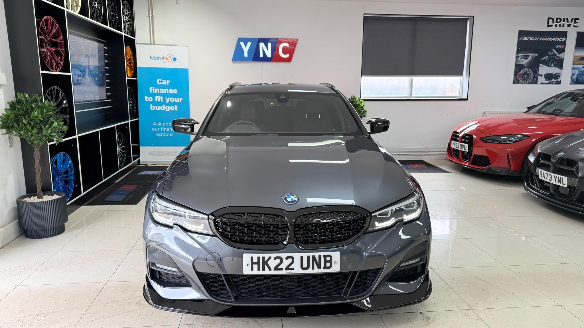 BMW 3 Series view 45