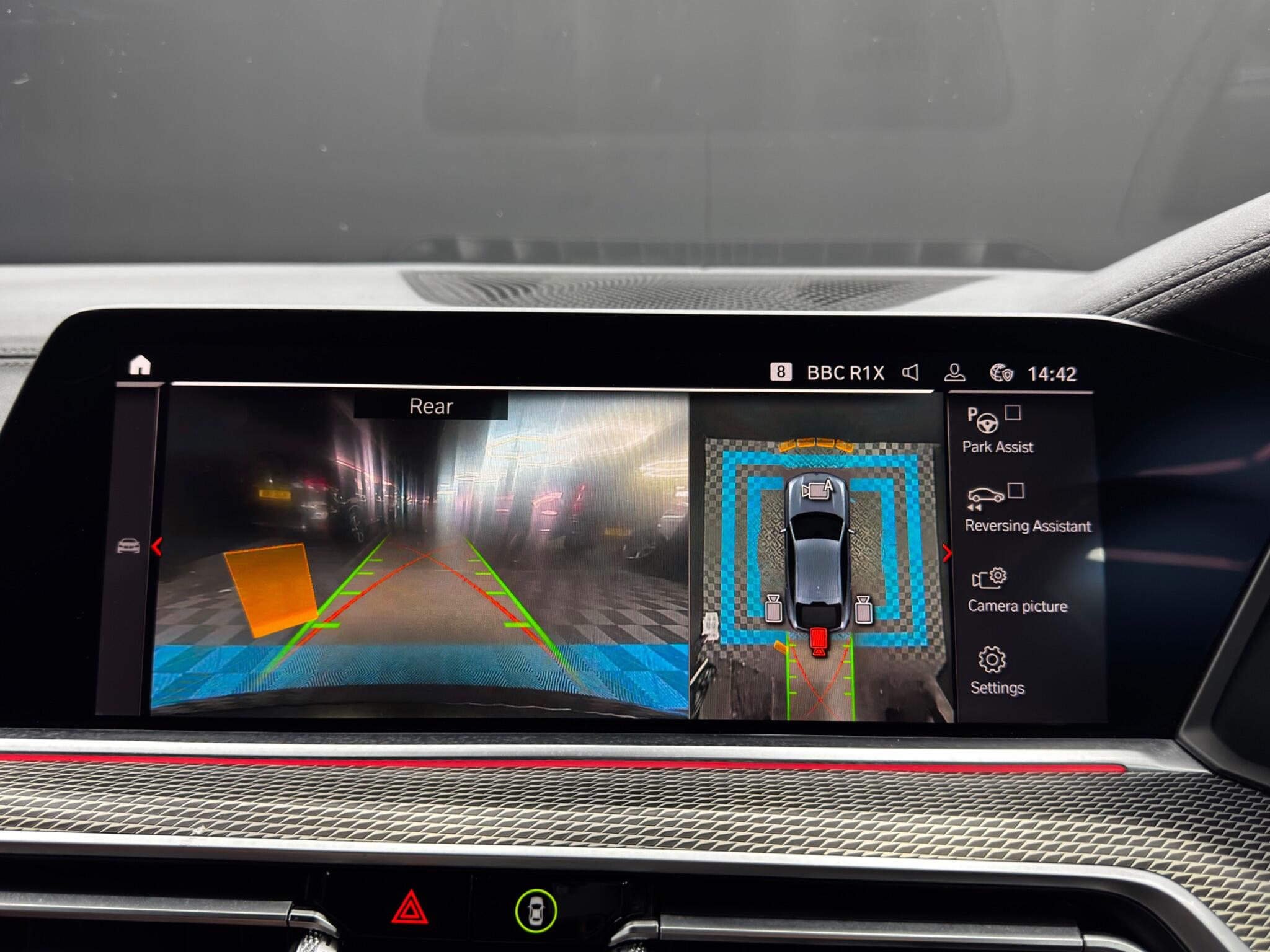 BMW X6 view 37