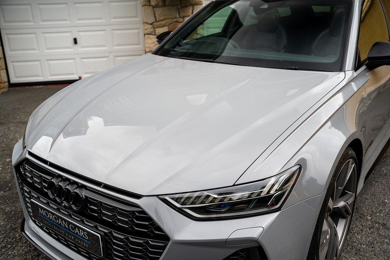 Audi RS6 view 37