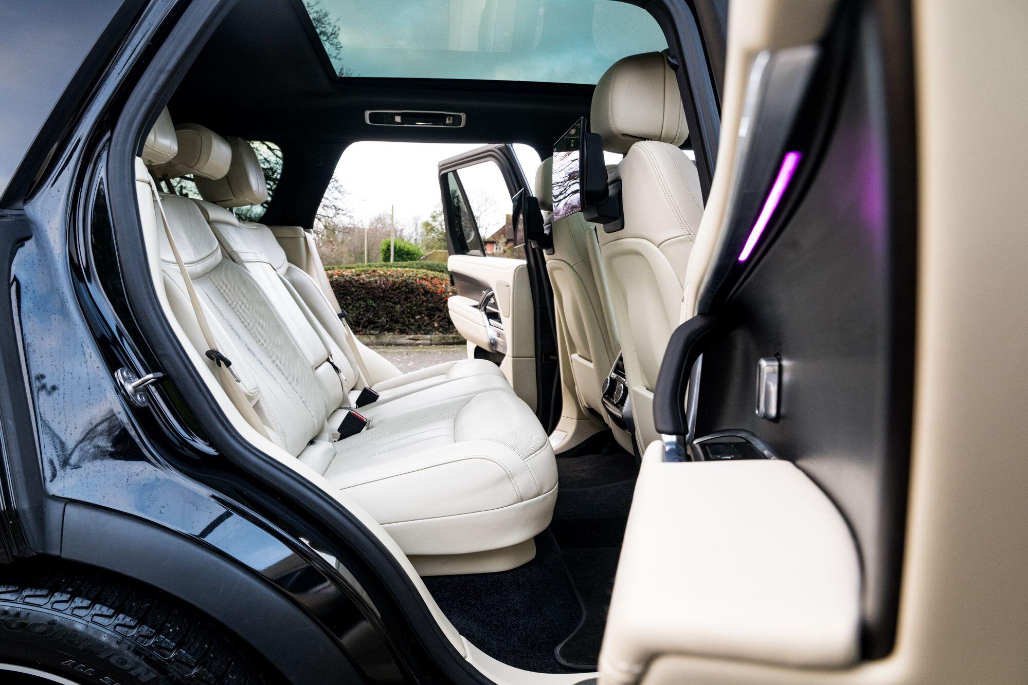 Land Rover Range Rover view 33