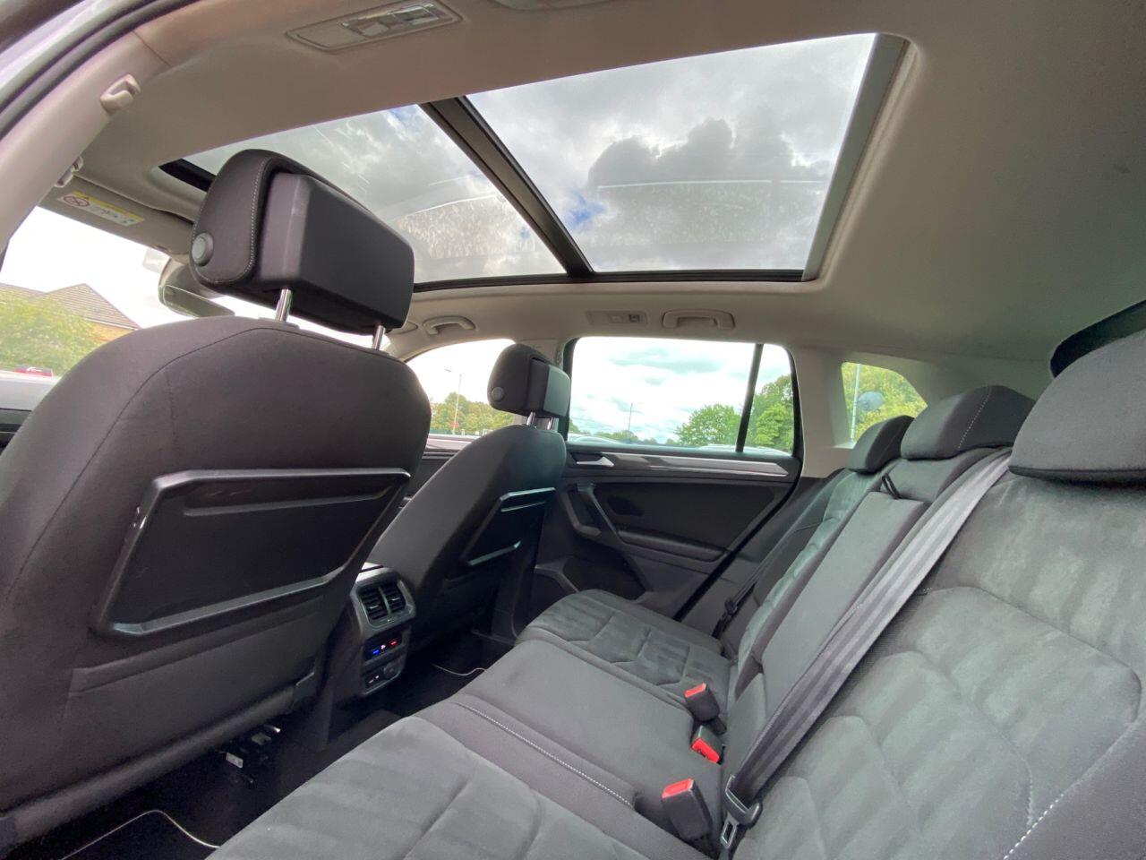 Volkswagen Tiguan view 18