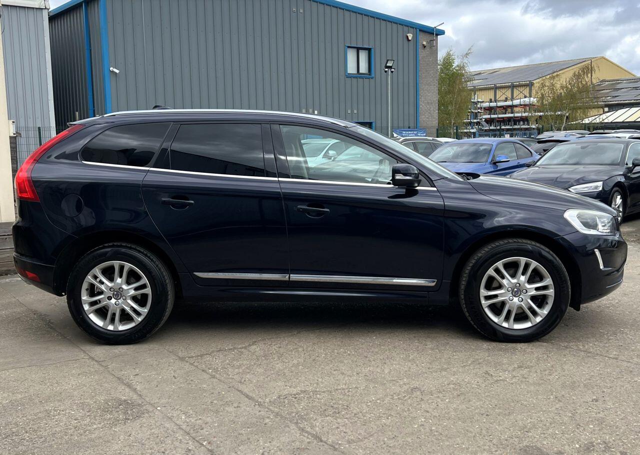 Volvo XC60 view 7