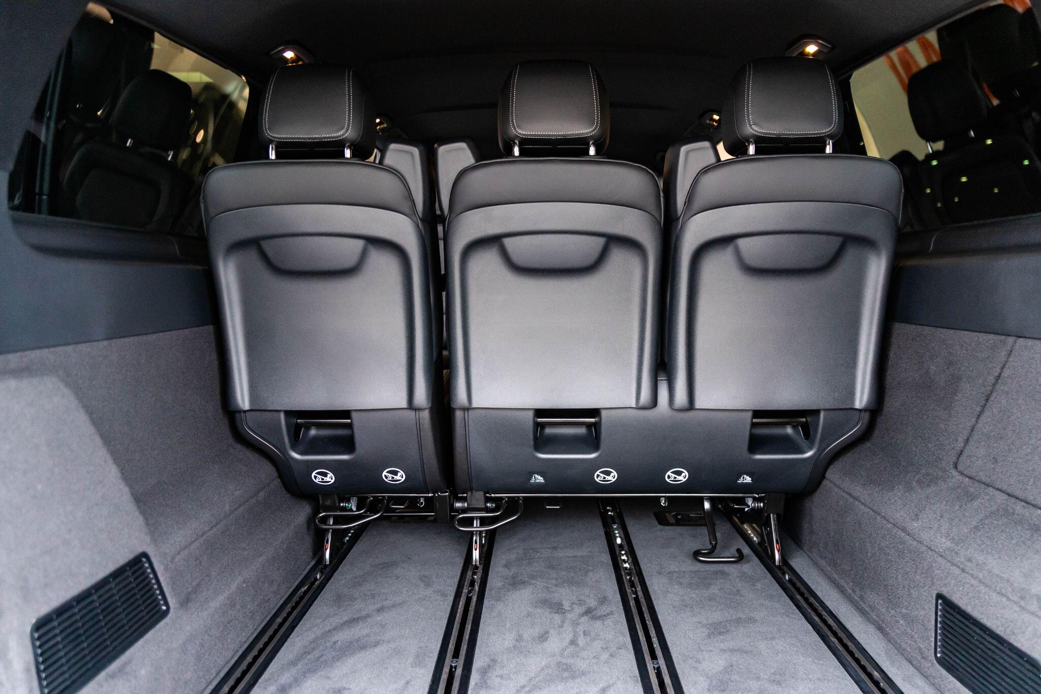 Mercedes-Benz V-Class view 22