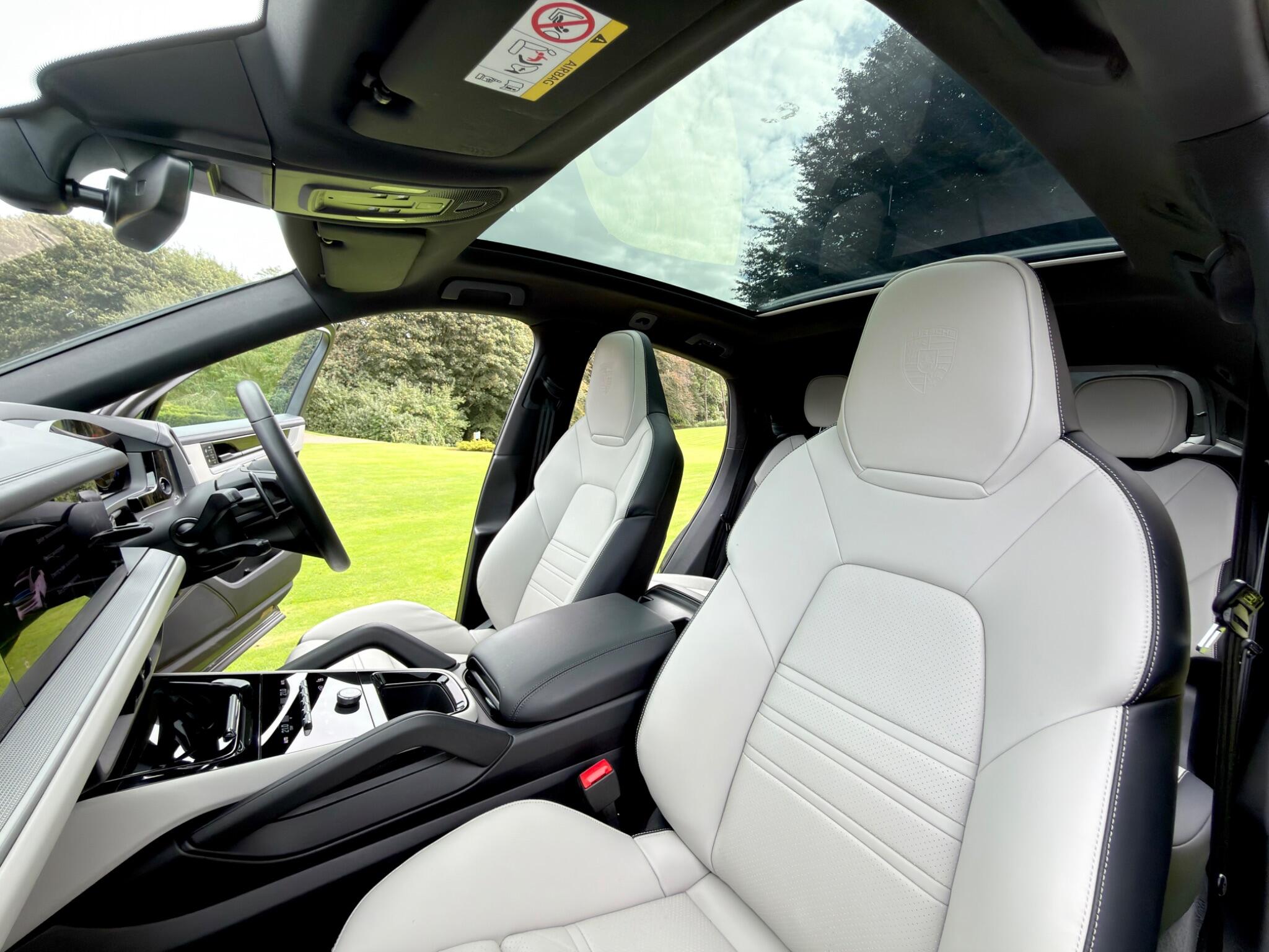 Porsche Cayenne view 34