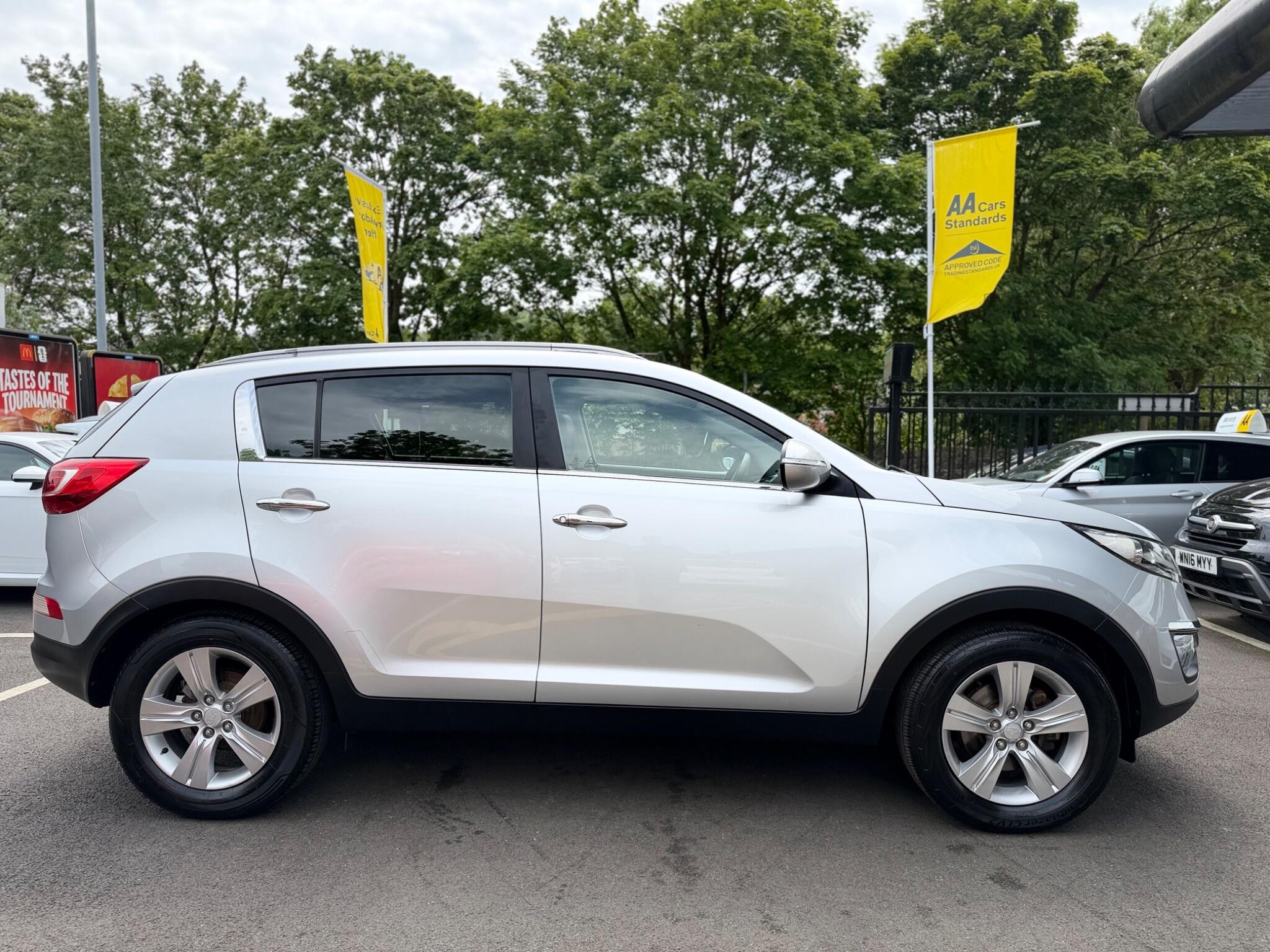 Kia Sportage view 3