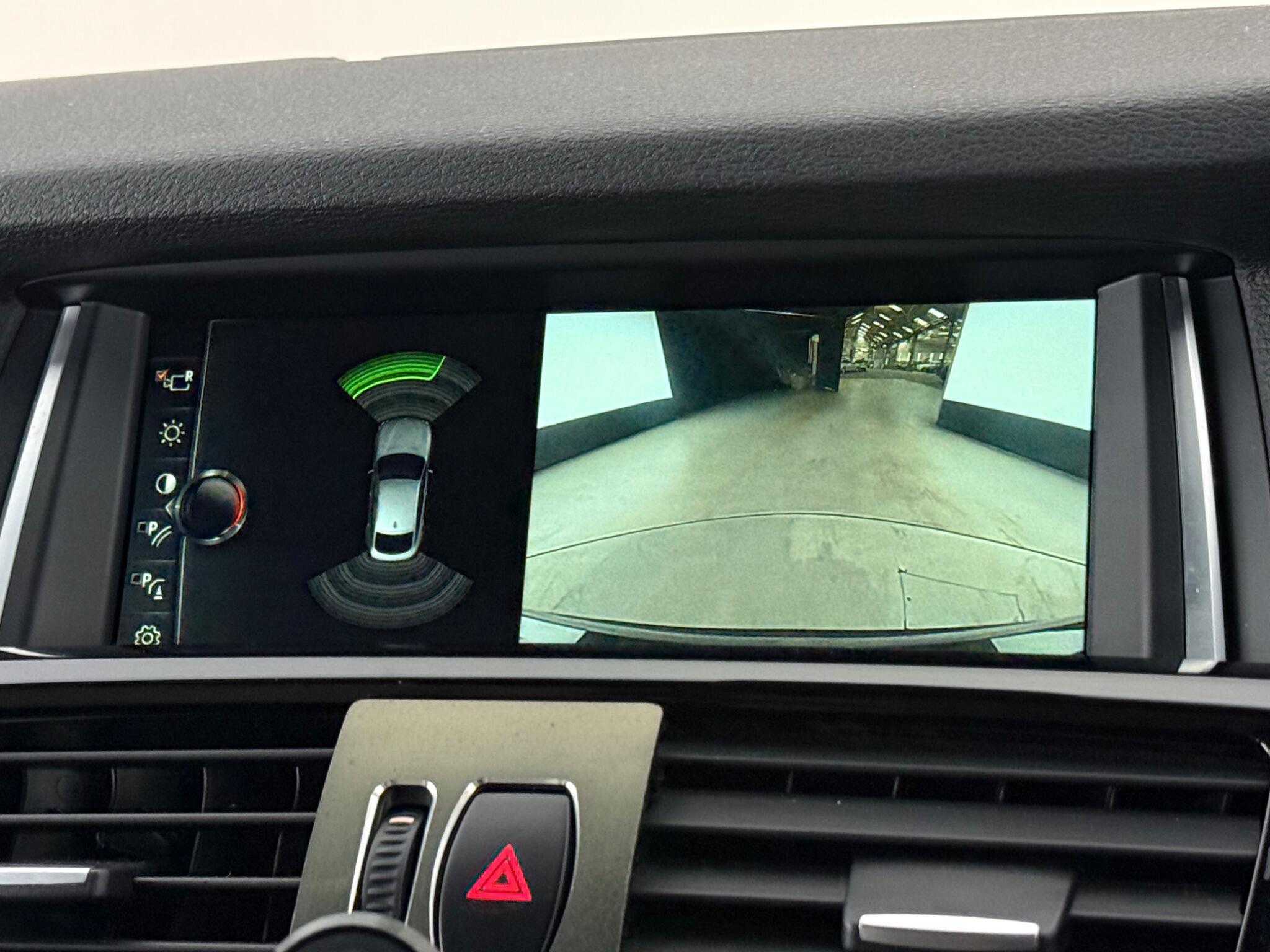 BMW X4 view 28