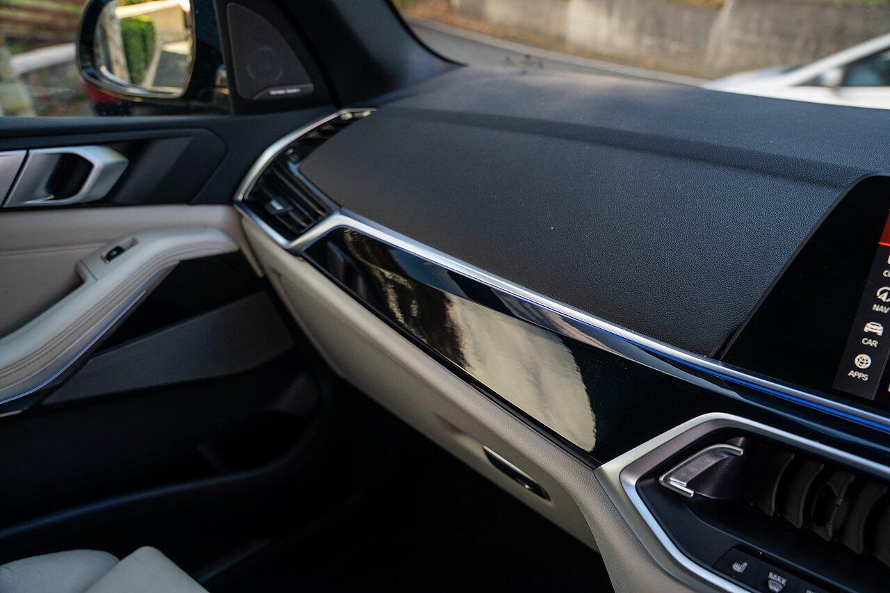 BMW X5 view 49