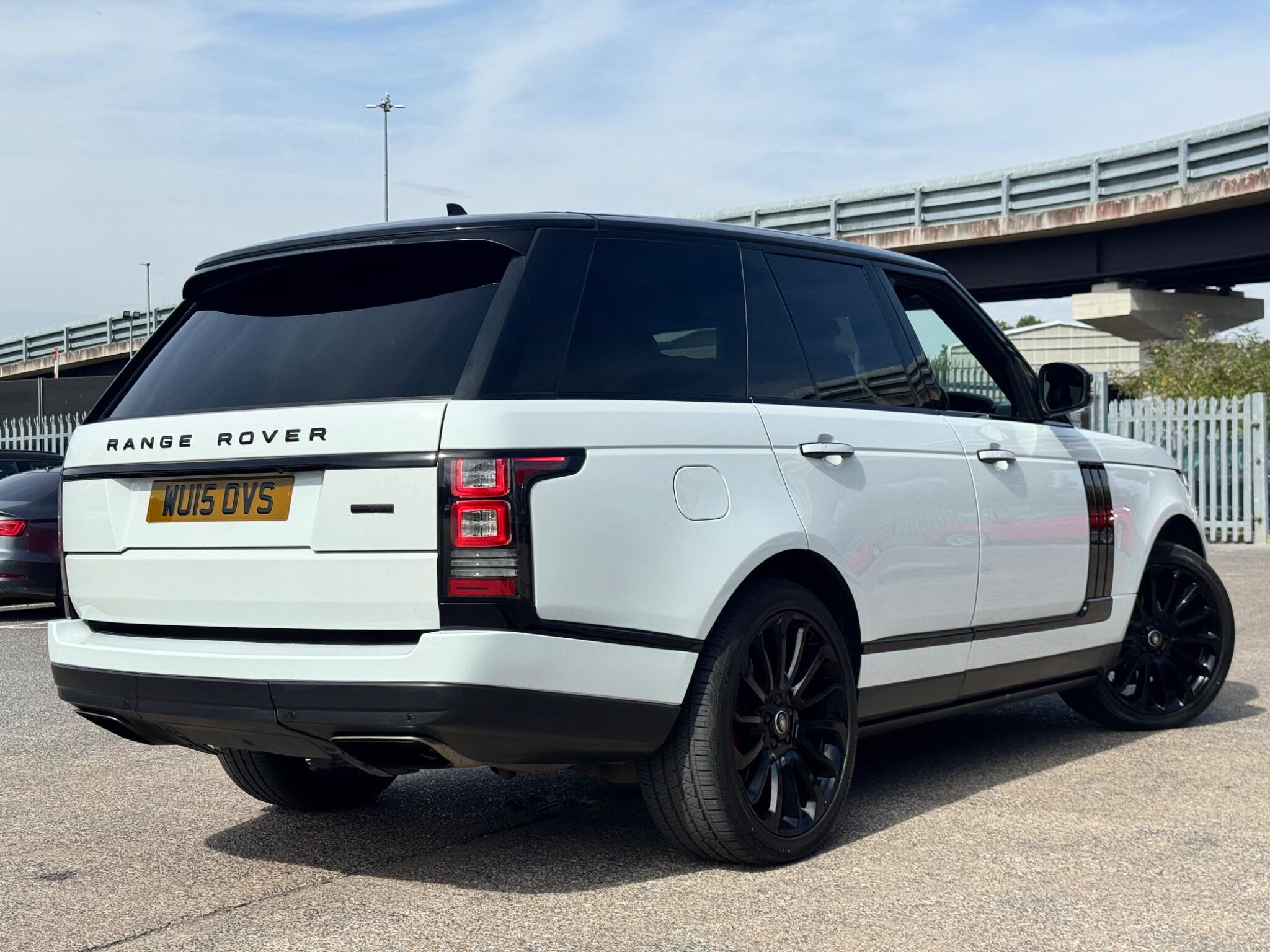 Land Rover Range Rover view 19