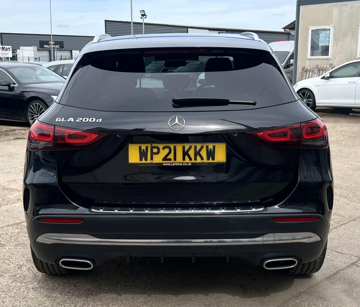Mercedes-Benz Gla view 6