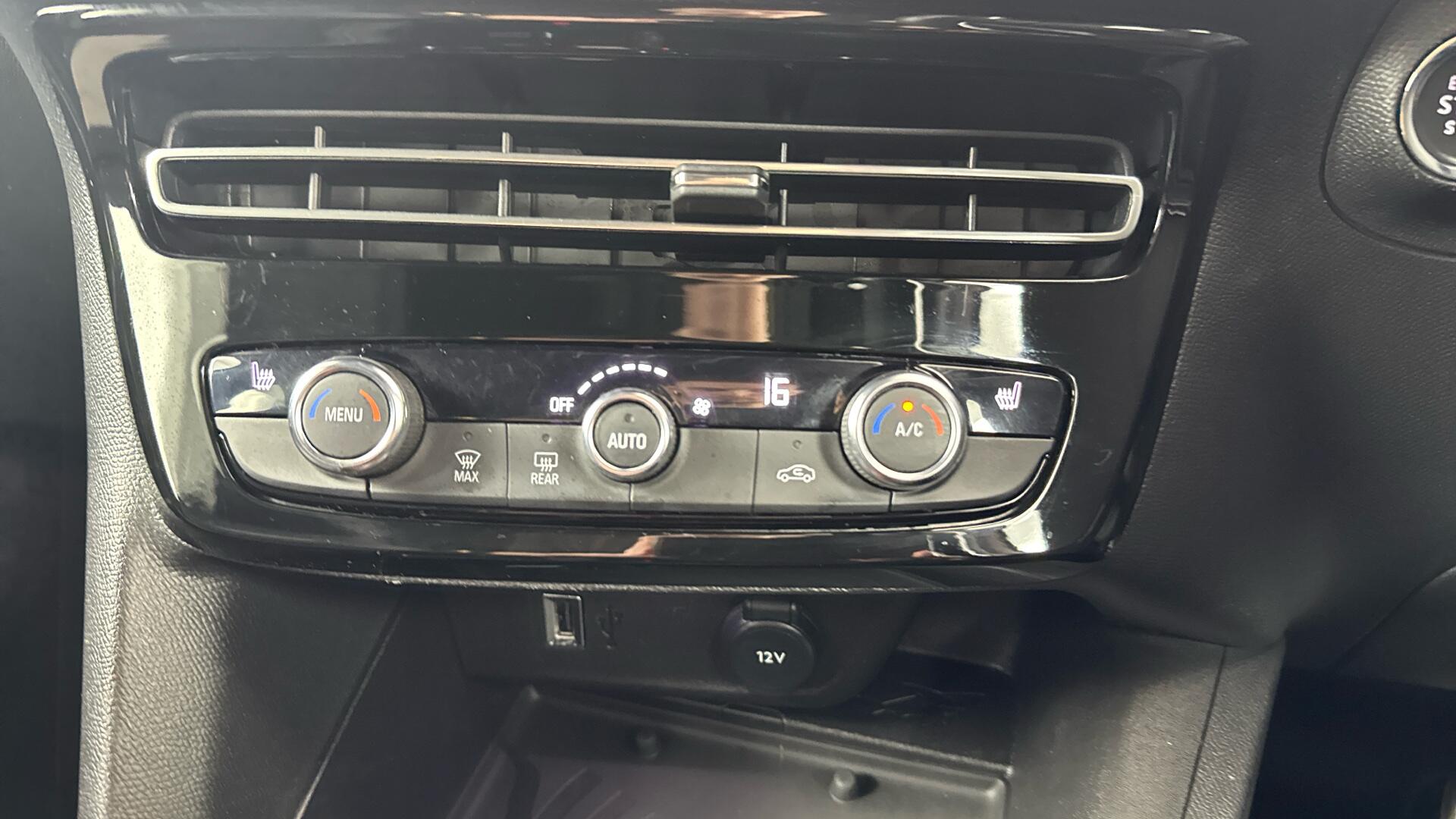 Vauxhall Mokka Electric view 36