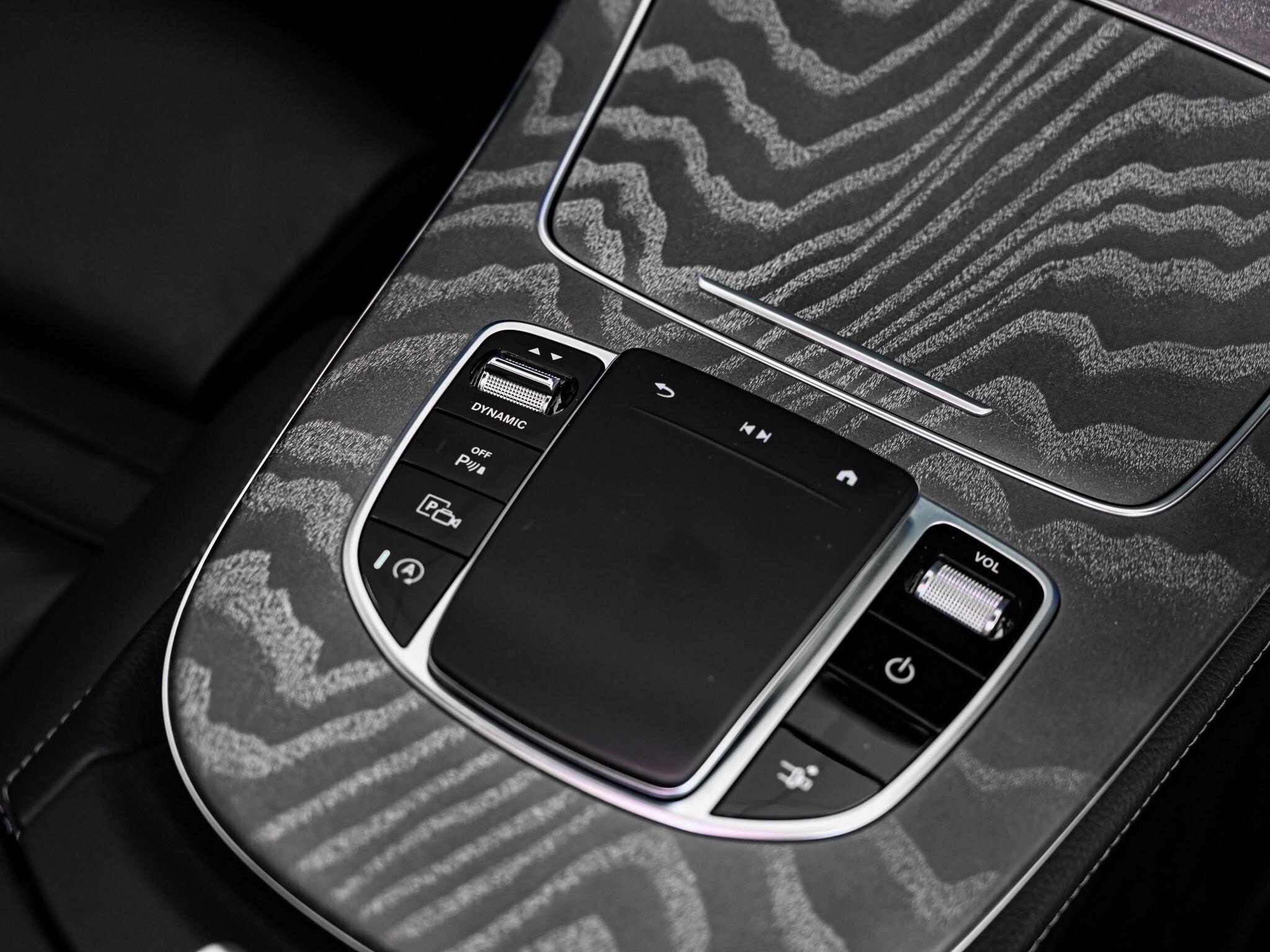 Mercedes-Benz E-Class view 21
