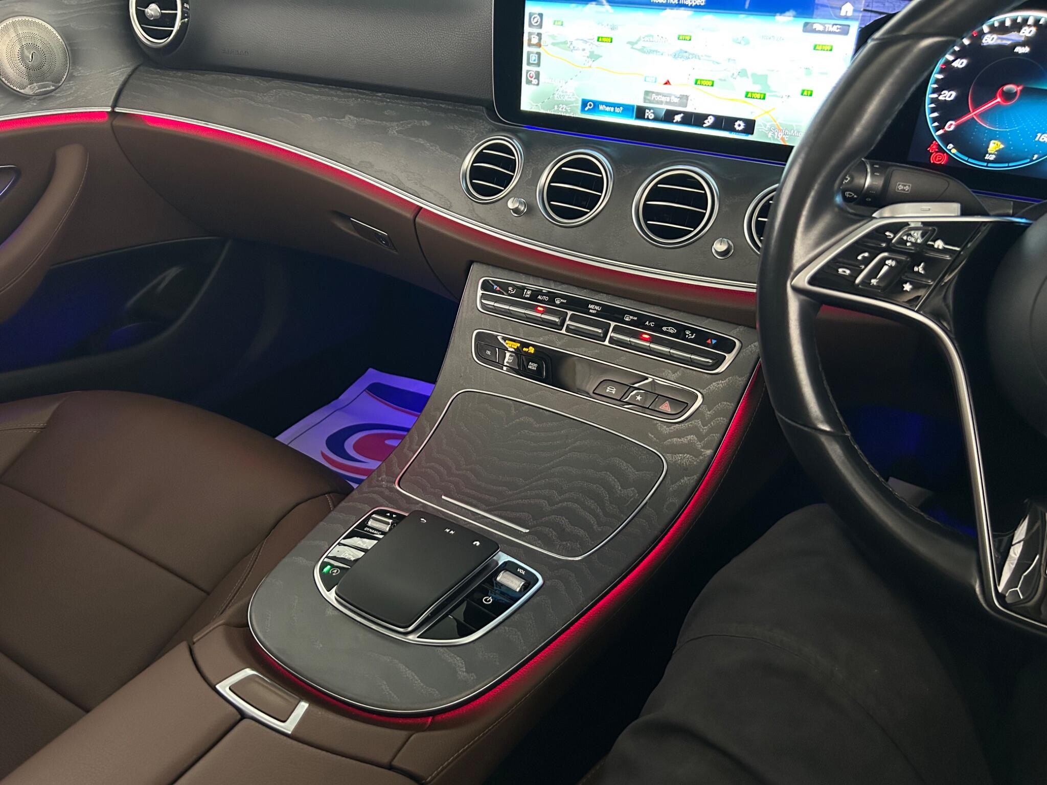Mercedes-Benz E Class view 18