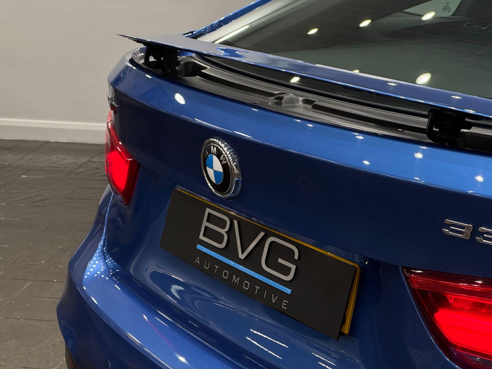 BMW 3 Series view 23