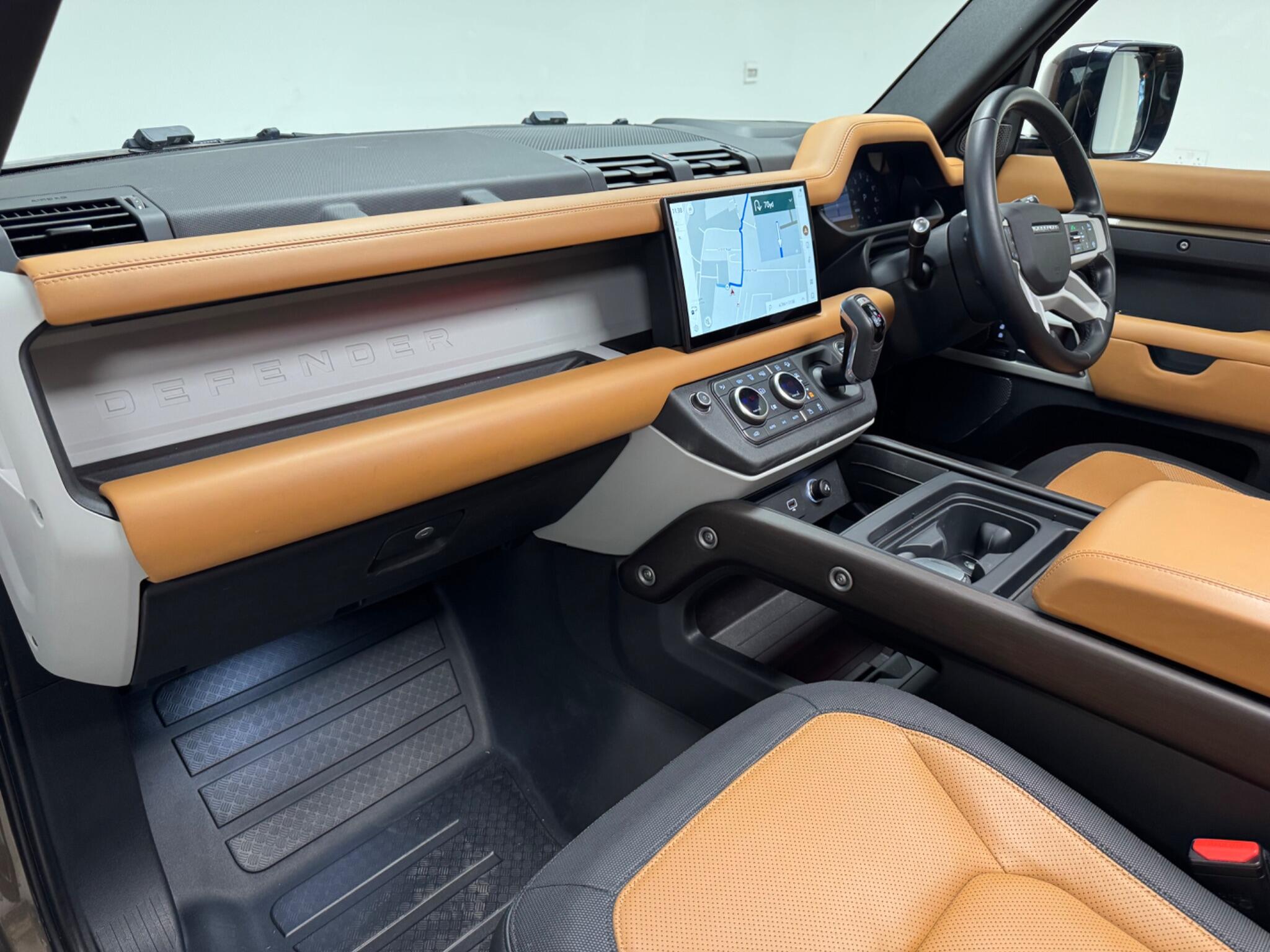 Land Rover Defender view 8