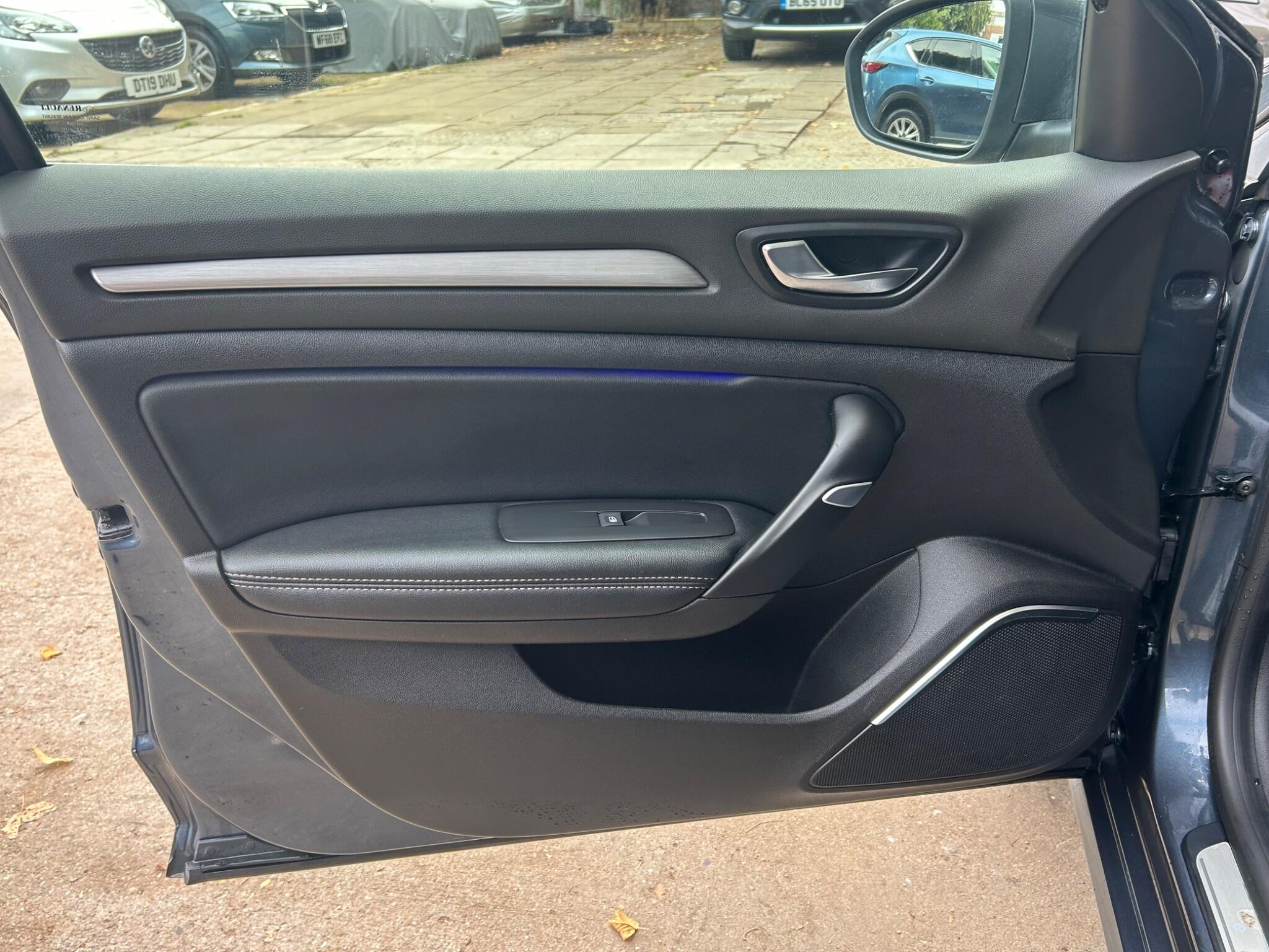 Renault Megane view 30