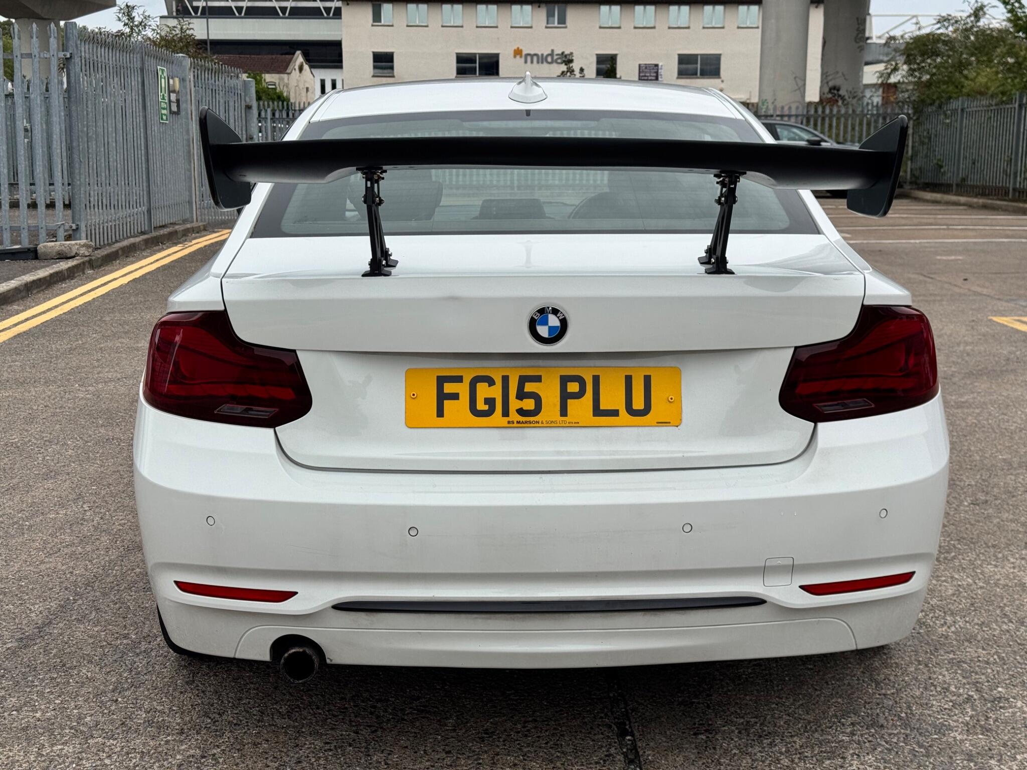 BMW 2 Series view 18