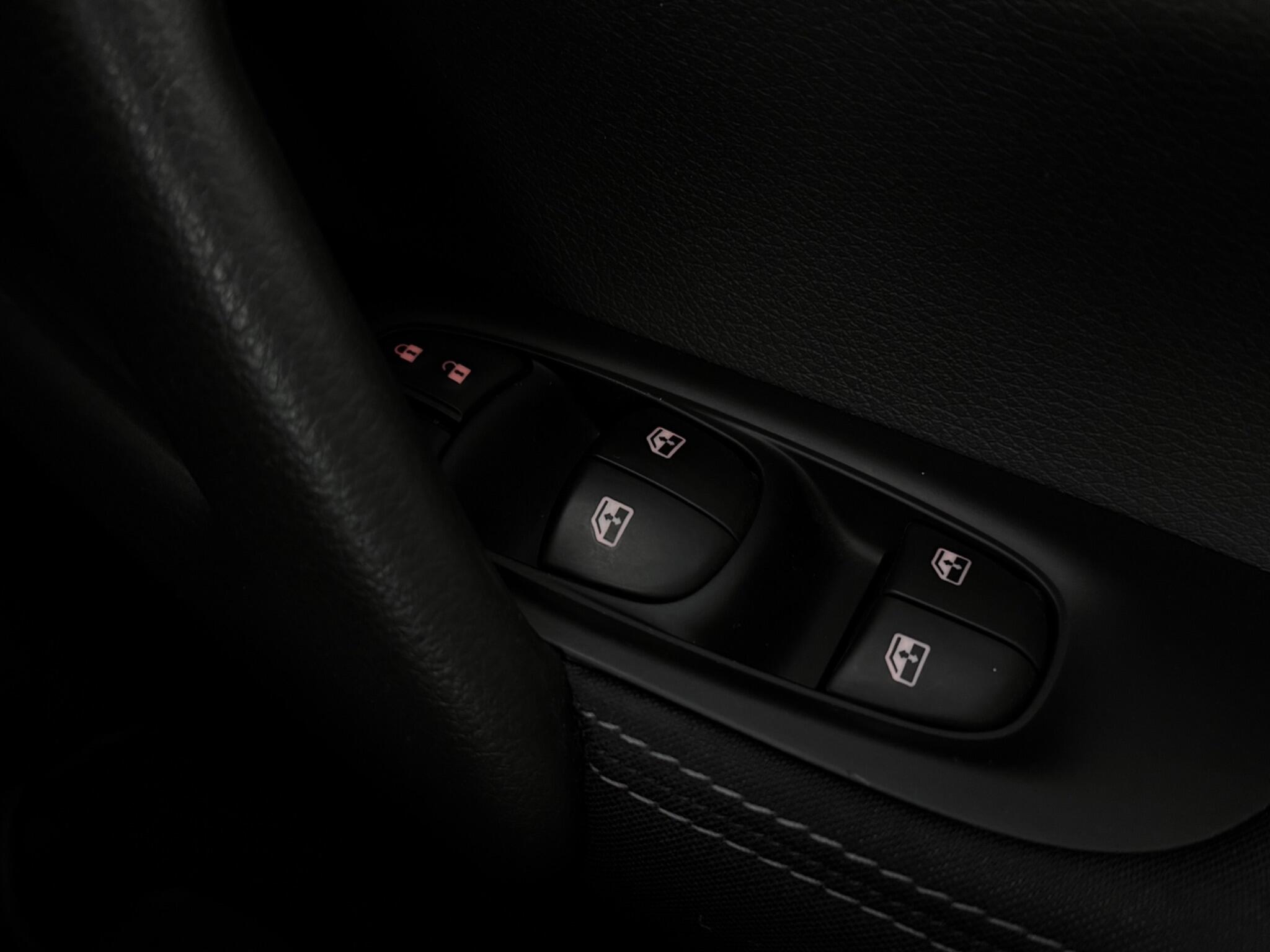 Nissan Qashqai view 25