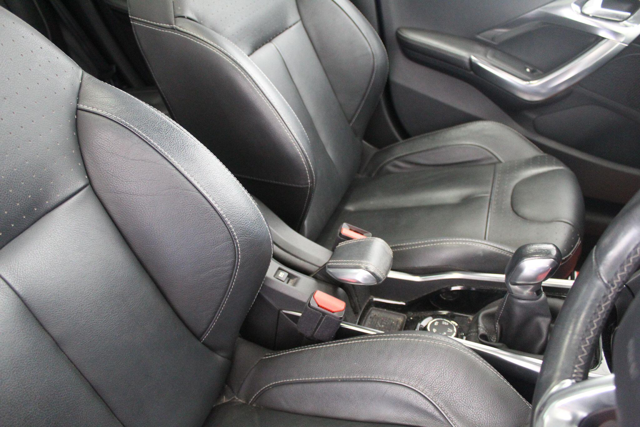 Peugeot 2008 view 44