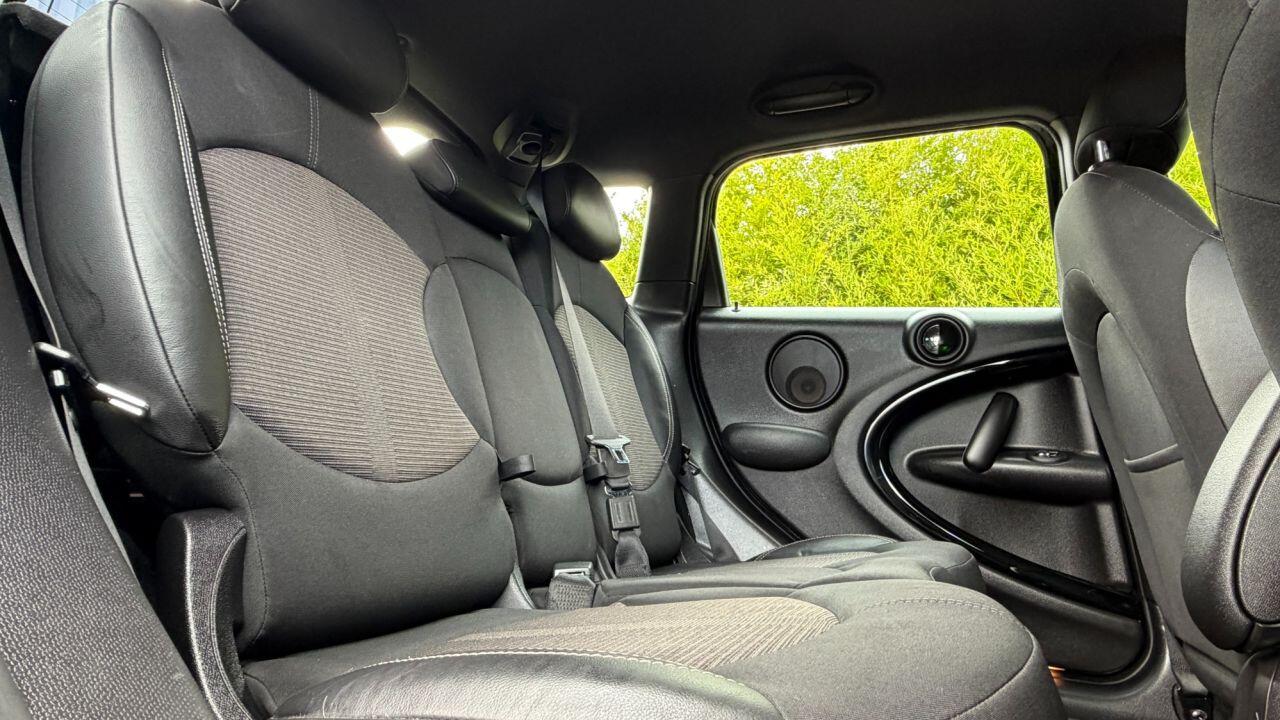 Mini Countryman view 13