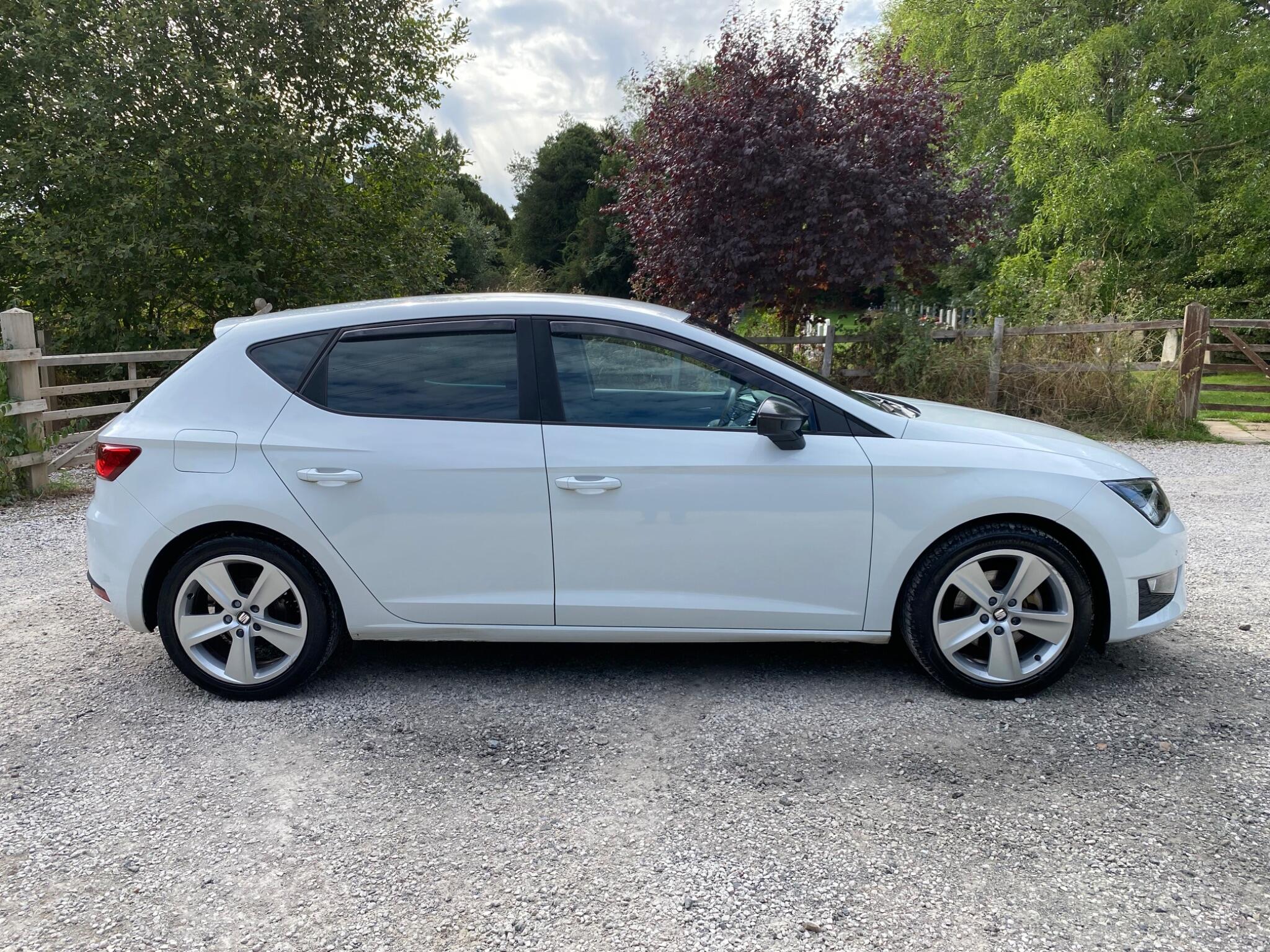 Seat Leon Leon view 8