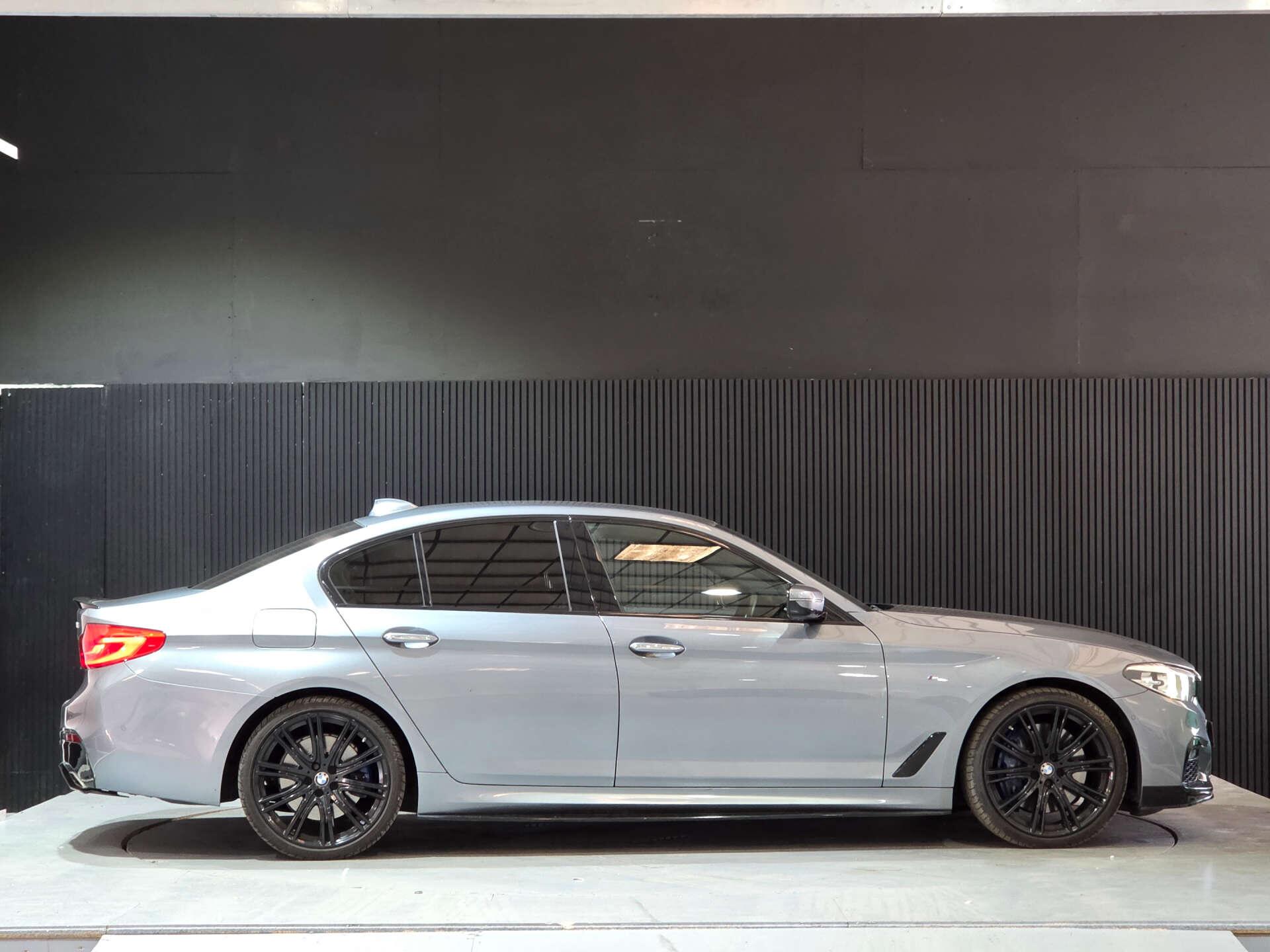 BMW 5 Series view 13