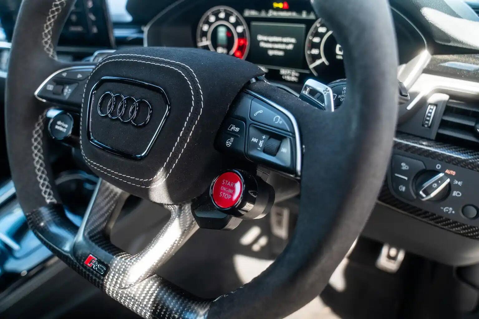 Audi RS4 Avant view 31