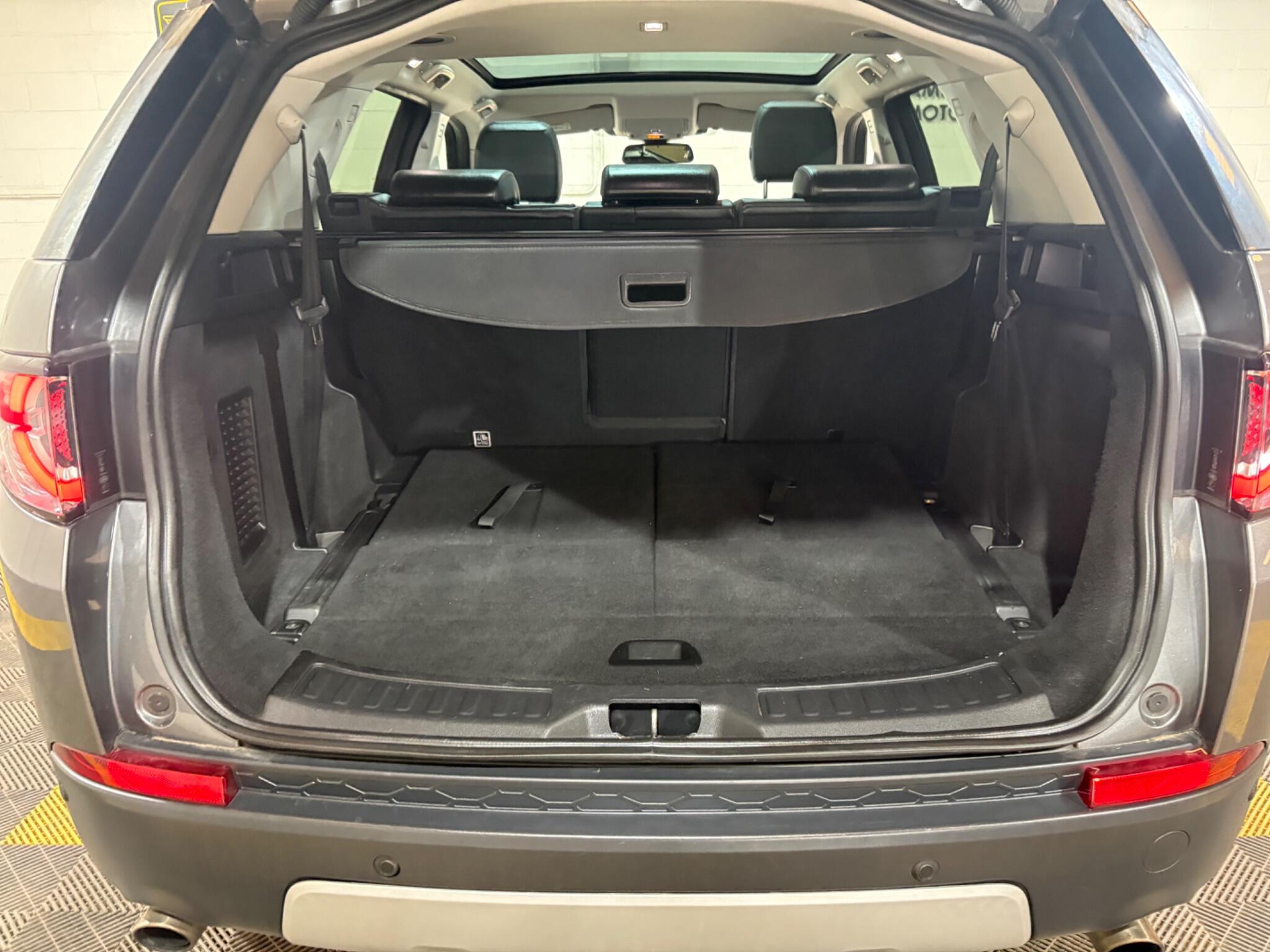 Land Rover Discovery Sport view 58