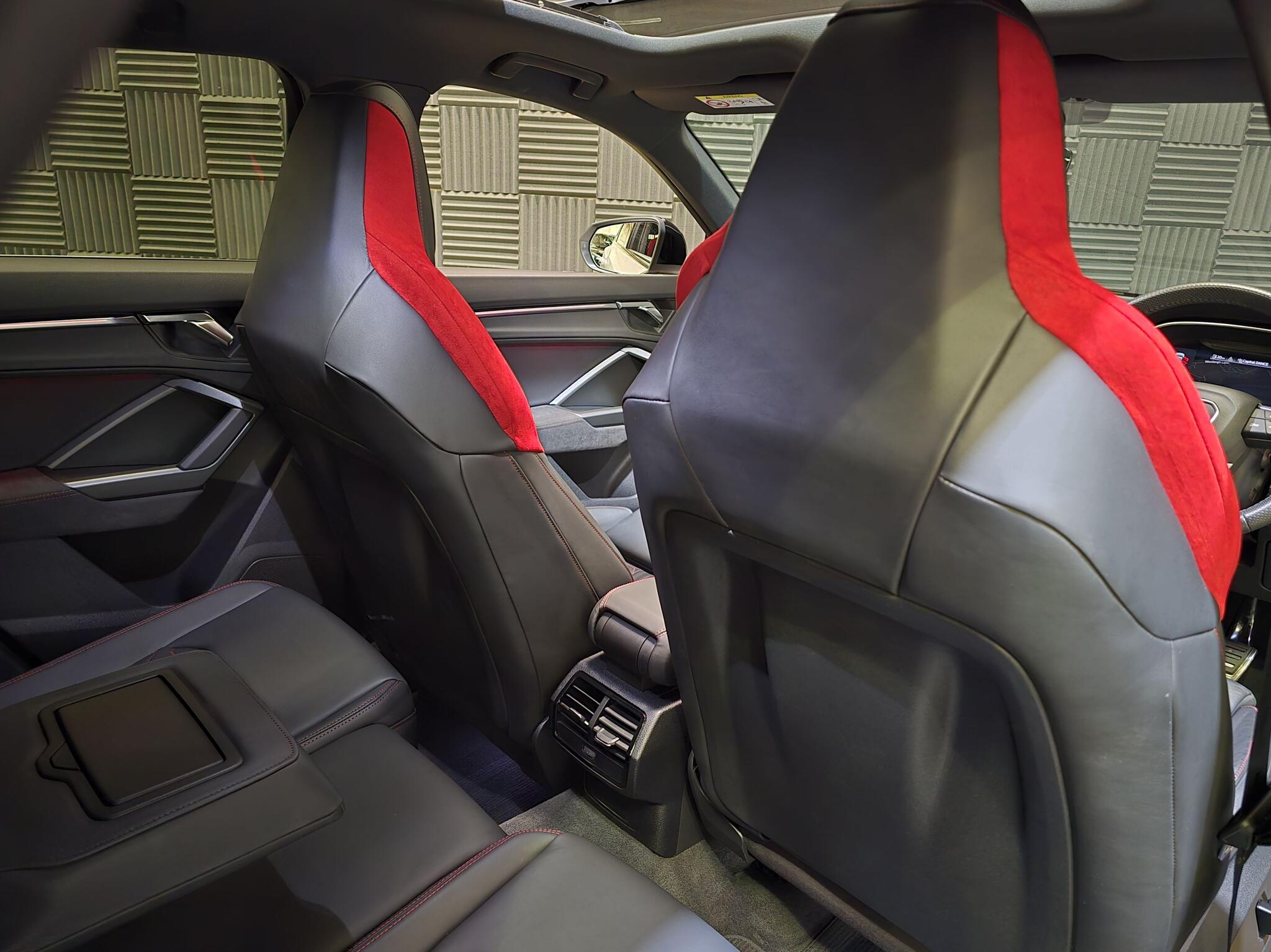 Audi RS Q3 view 16