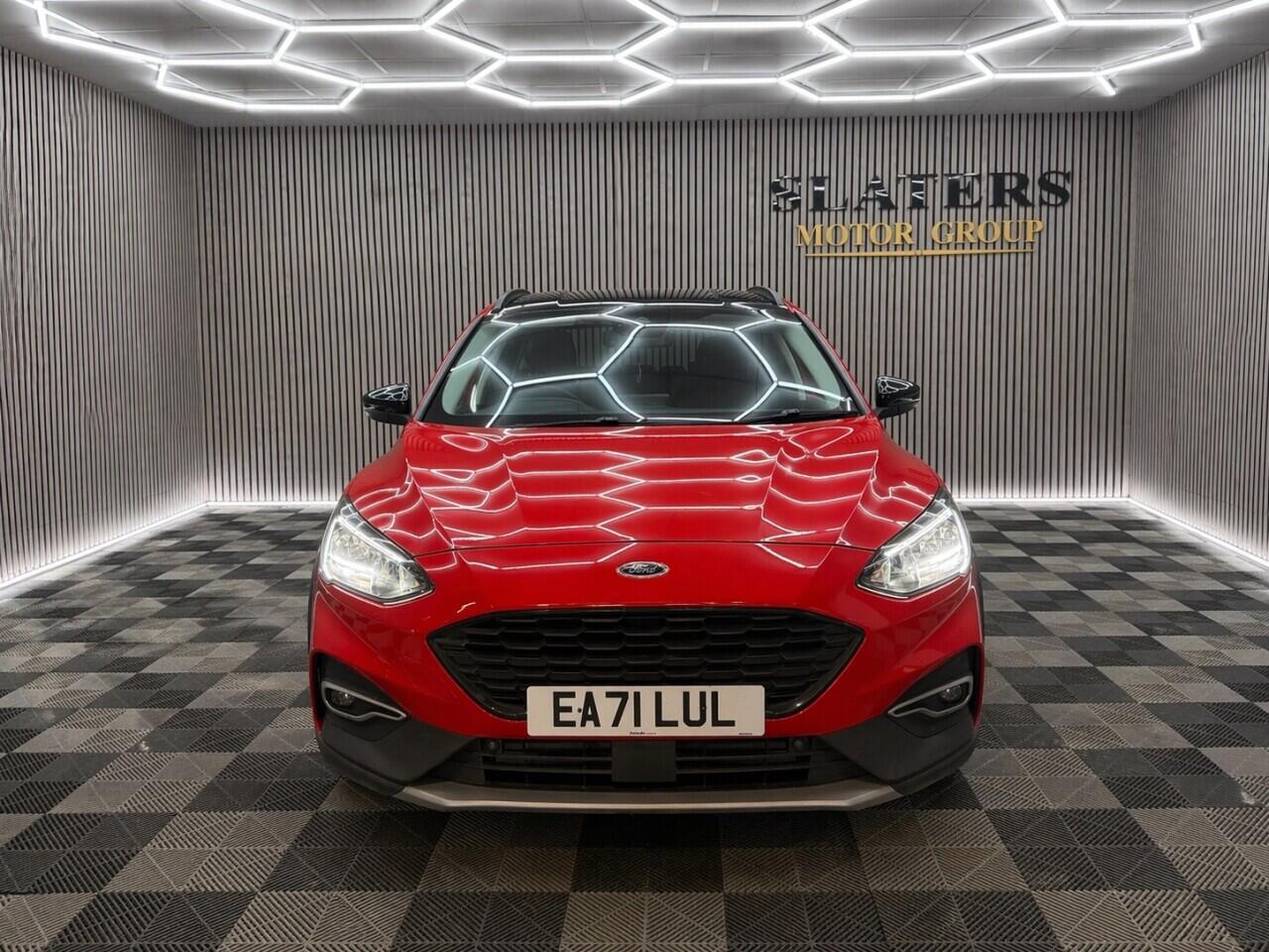 Ford Focus view 2