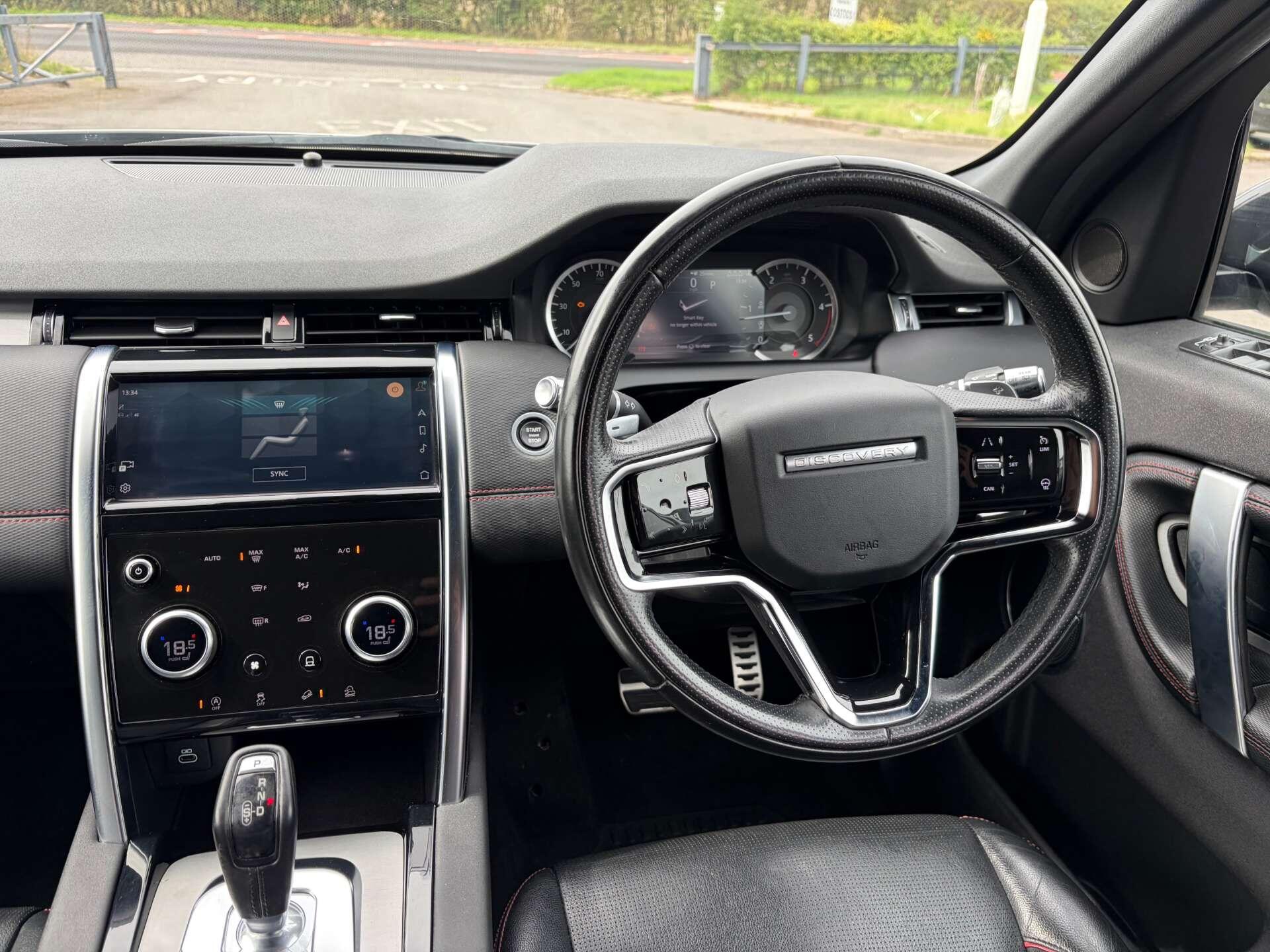 Land Rover Discovery Sport view 2
