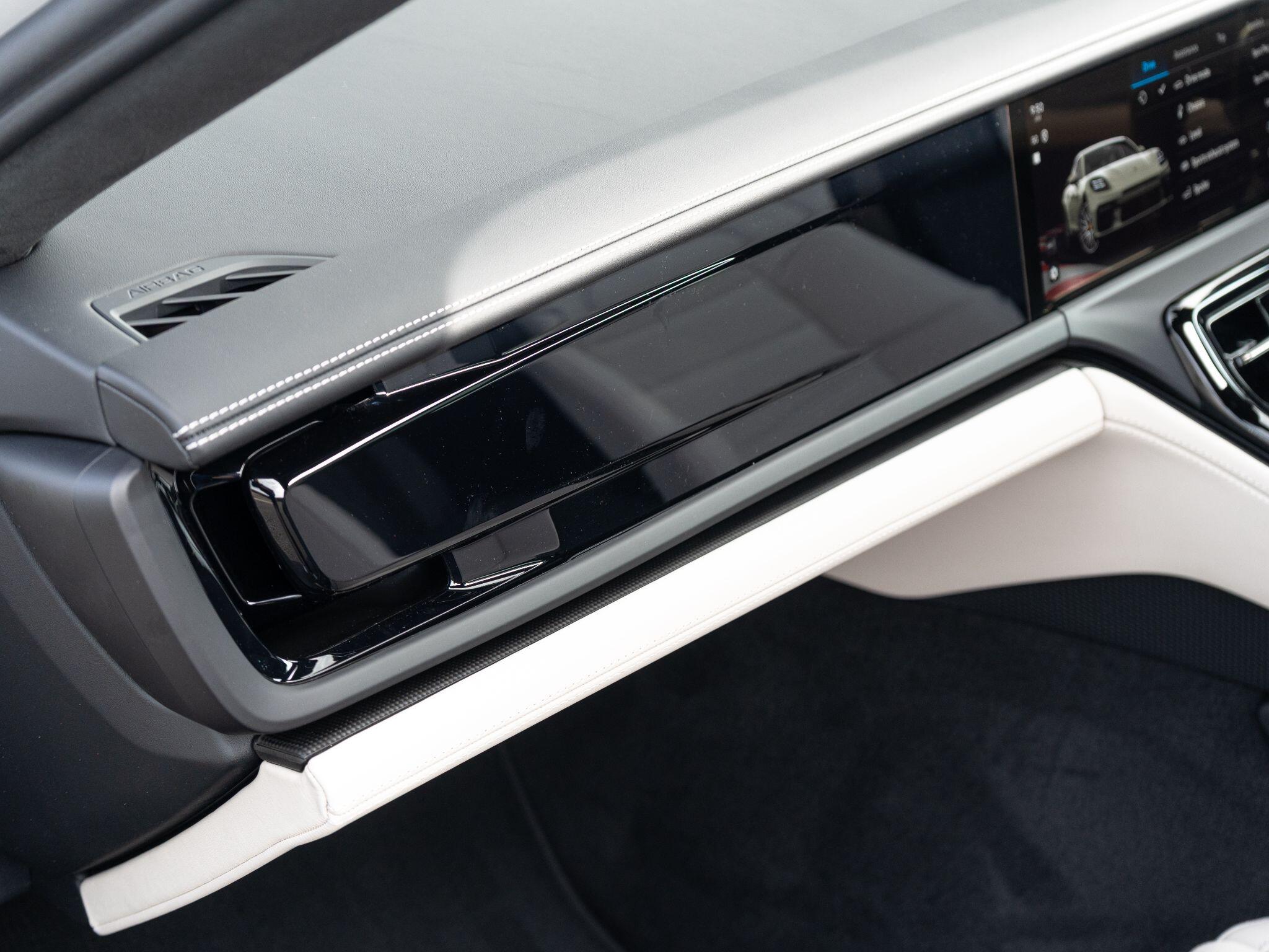 Porsche Panamera view 53