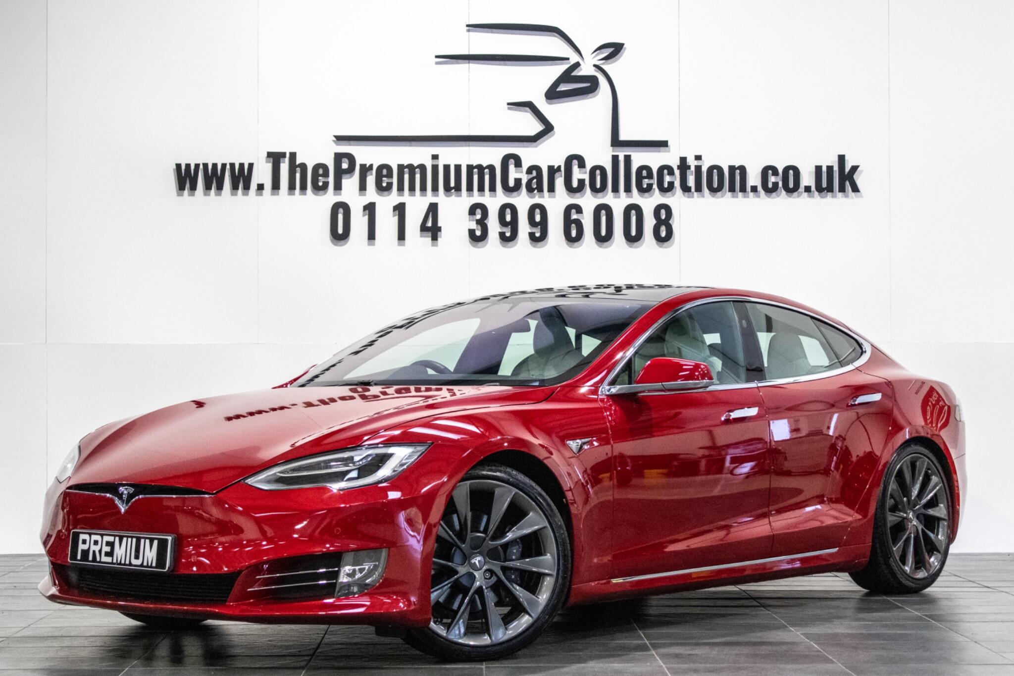 Tesla Model S view 3