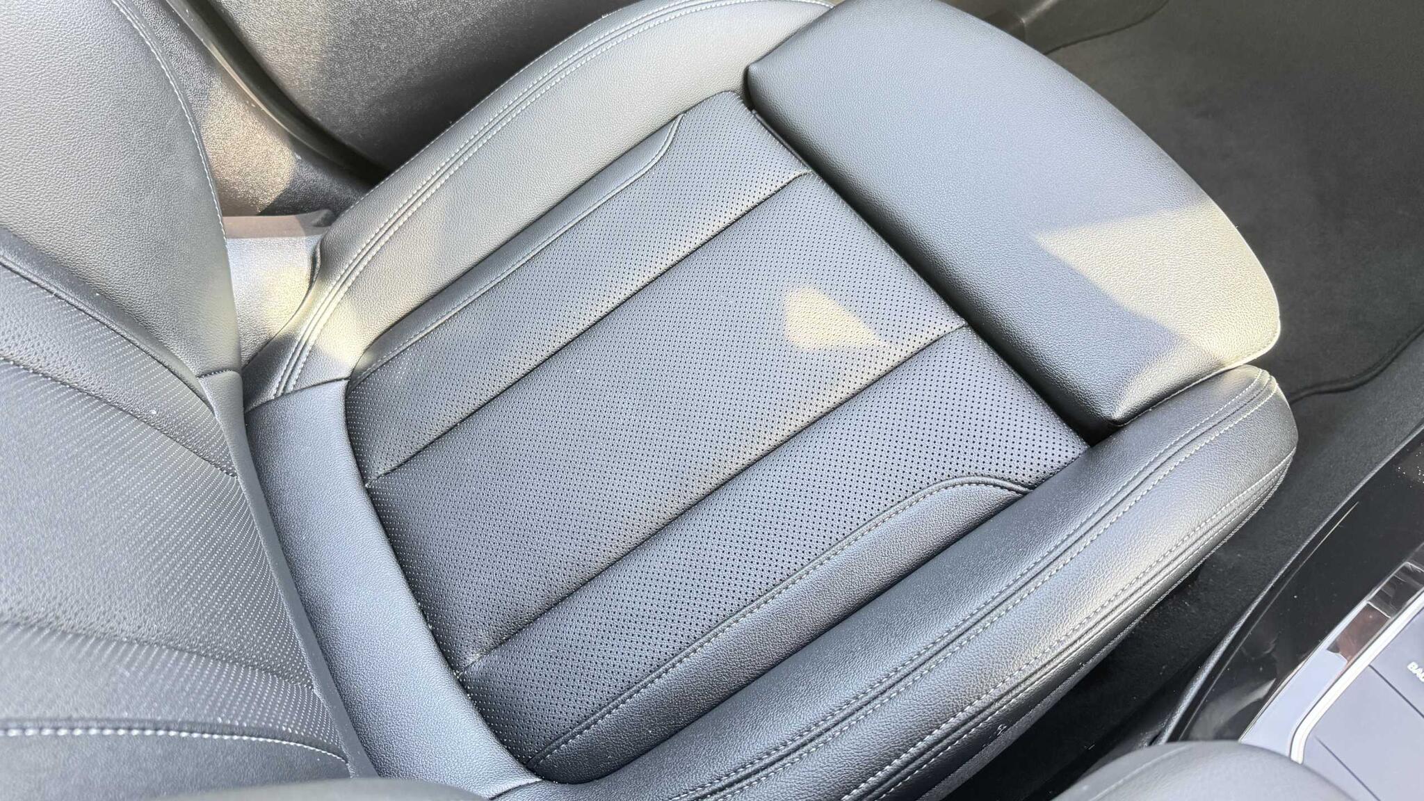 BMW X3 view 32